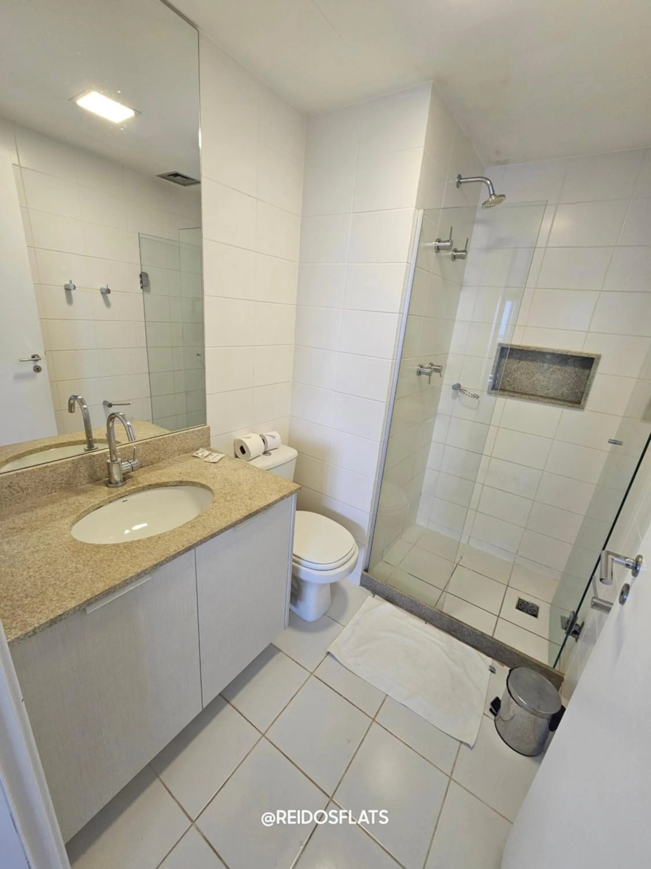 Shower in Flat Vision Executivo Premium By Rei dos Flats