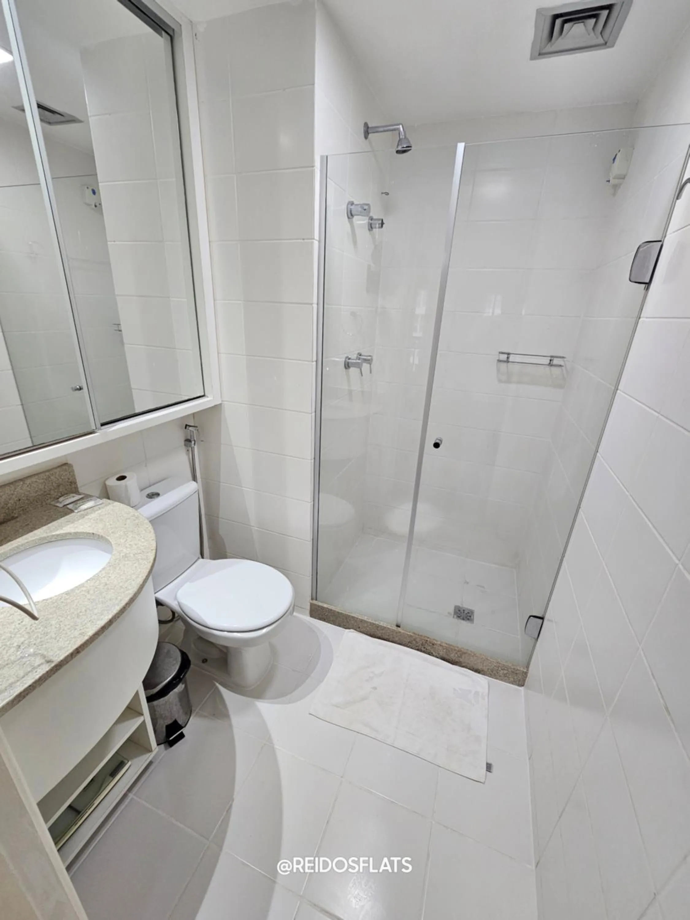 Shower in Flat Vision Executivo Premium By Rei dos Flats