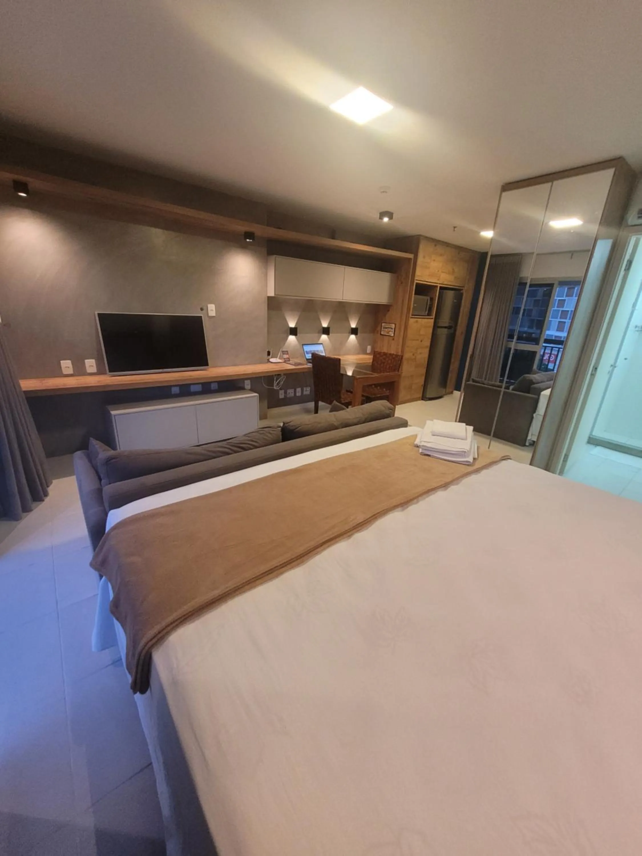 Communal lounge/ TV room, Bed in Flat Vision Executivo Premium By Rei dos Flats