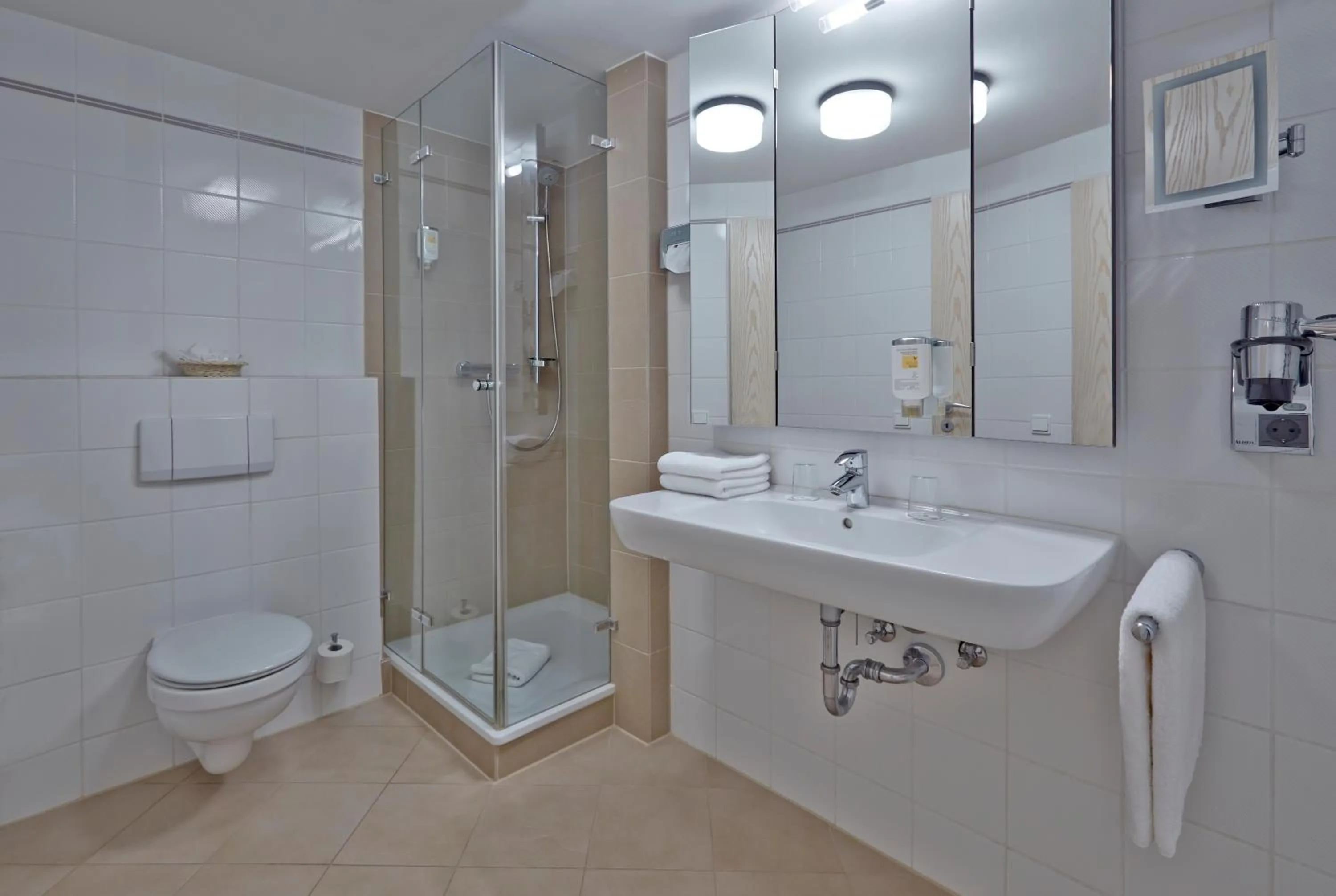 Bathroom in Upstalsboom Parkhotel