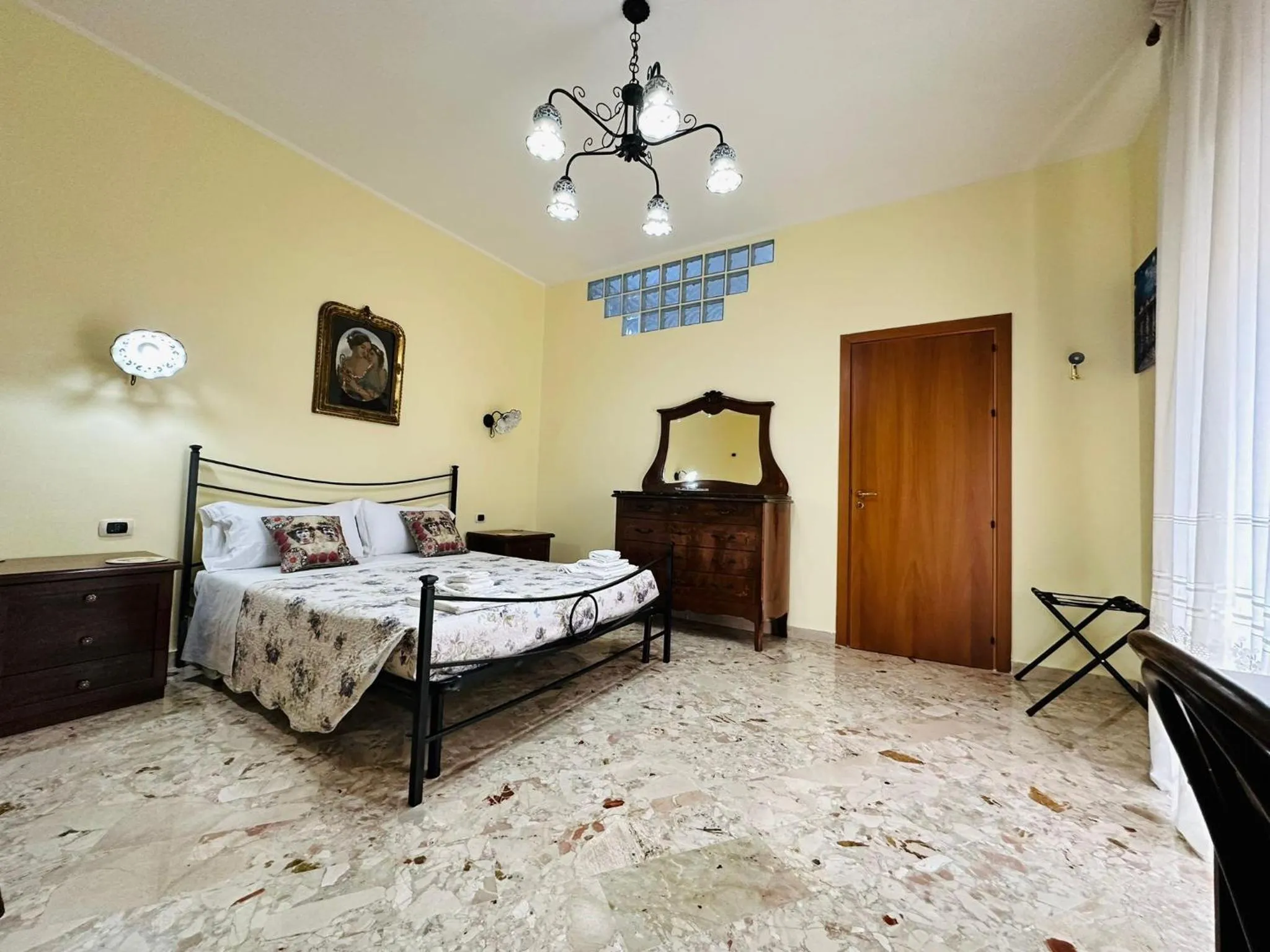 Bed in B&B - Piazza Grande