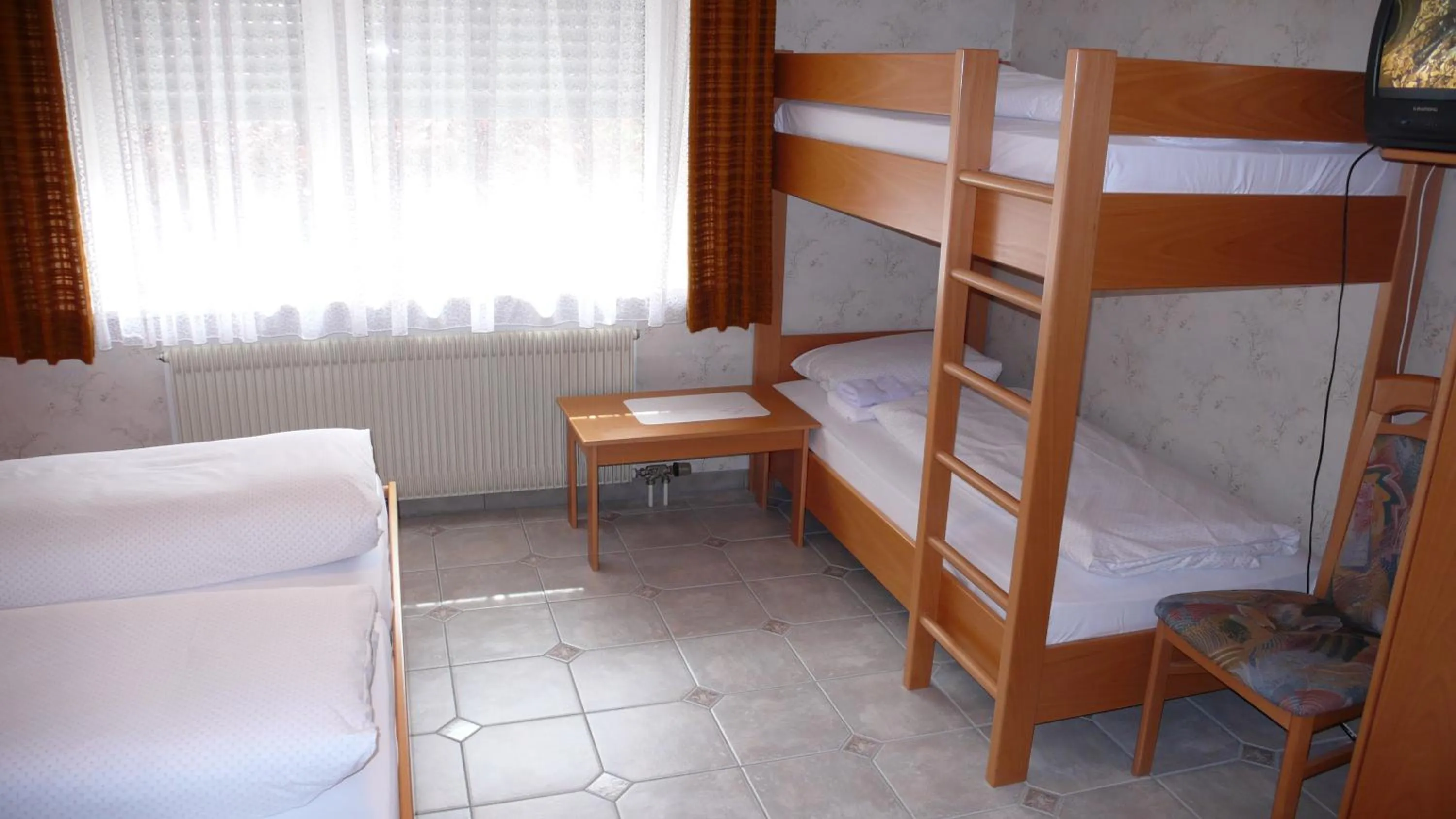 Photo of the whole room, Bed in Hotel Anika