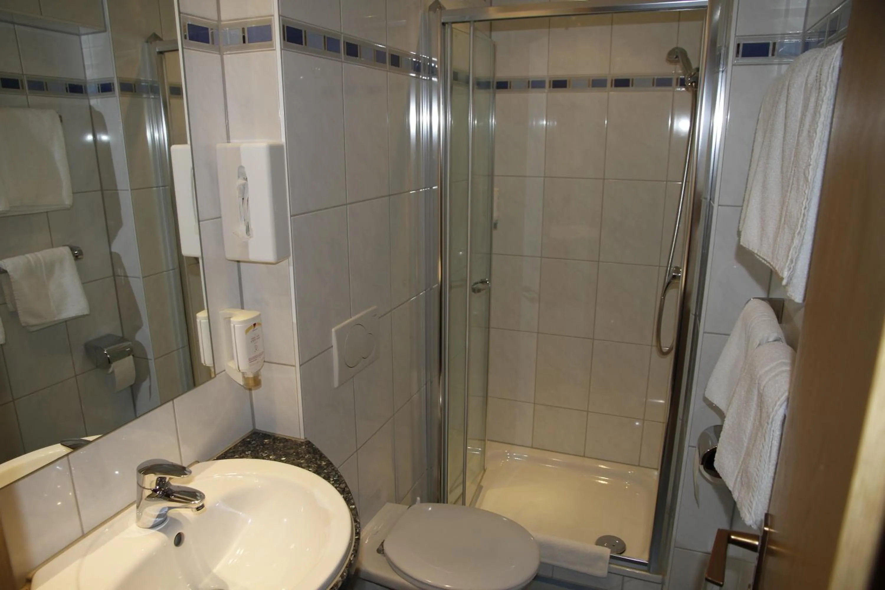 Bathroom in Hotel Anika