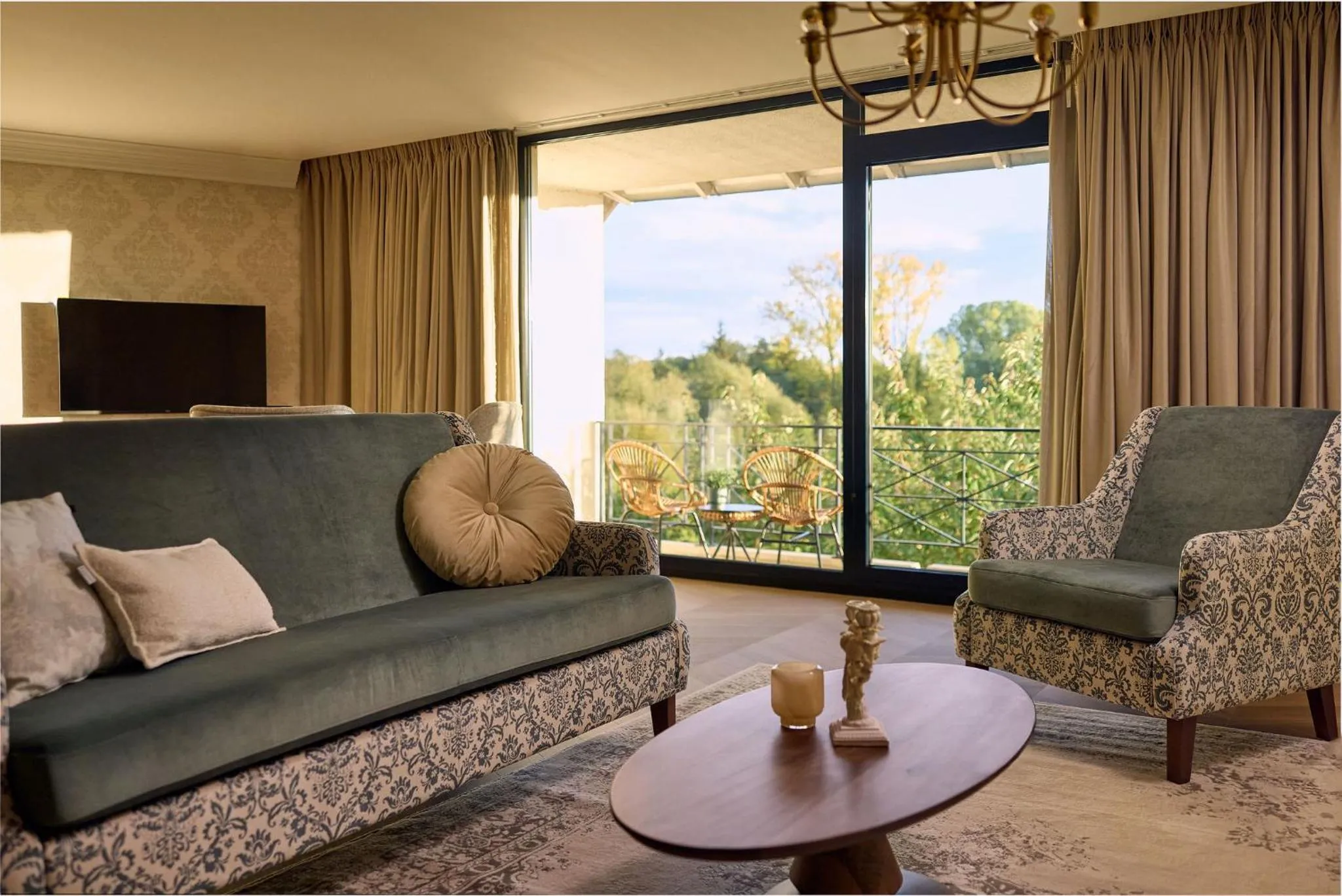 Seating area in Van der Valk Hotel Melle - Osnabrück