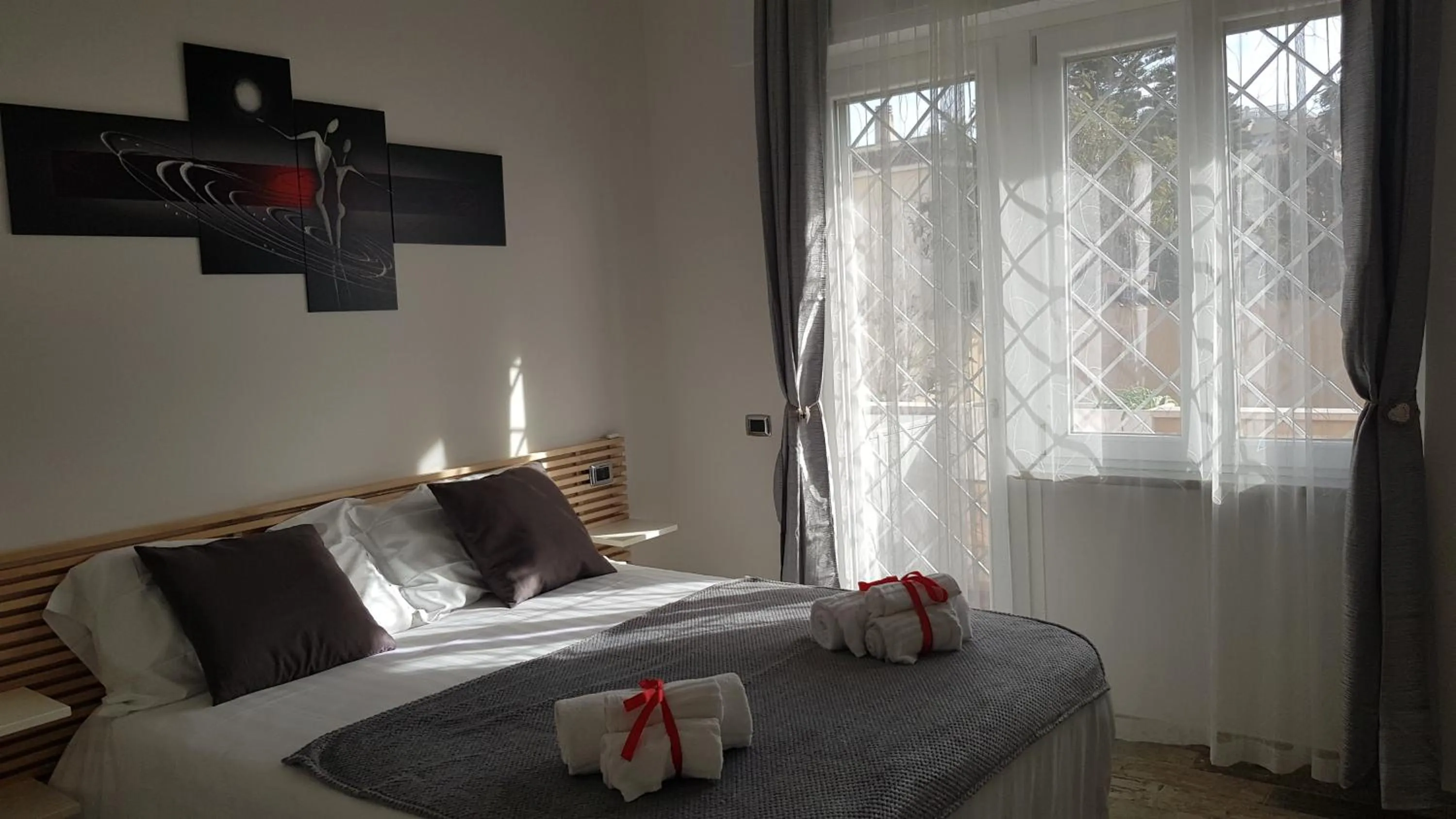 Bed in THAT'S AMORE FIUMICINO Airport