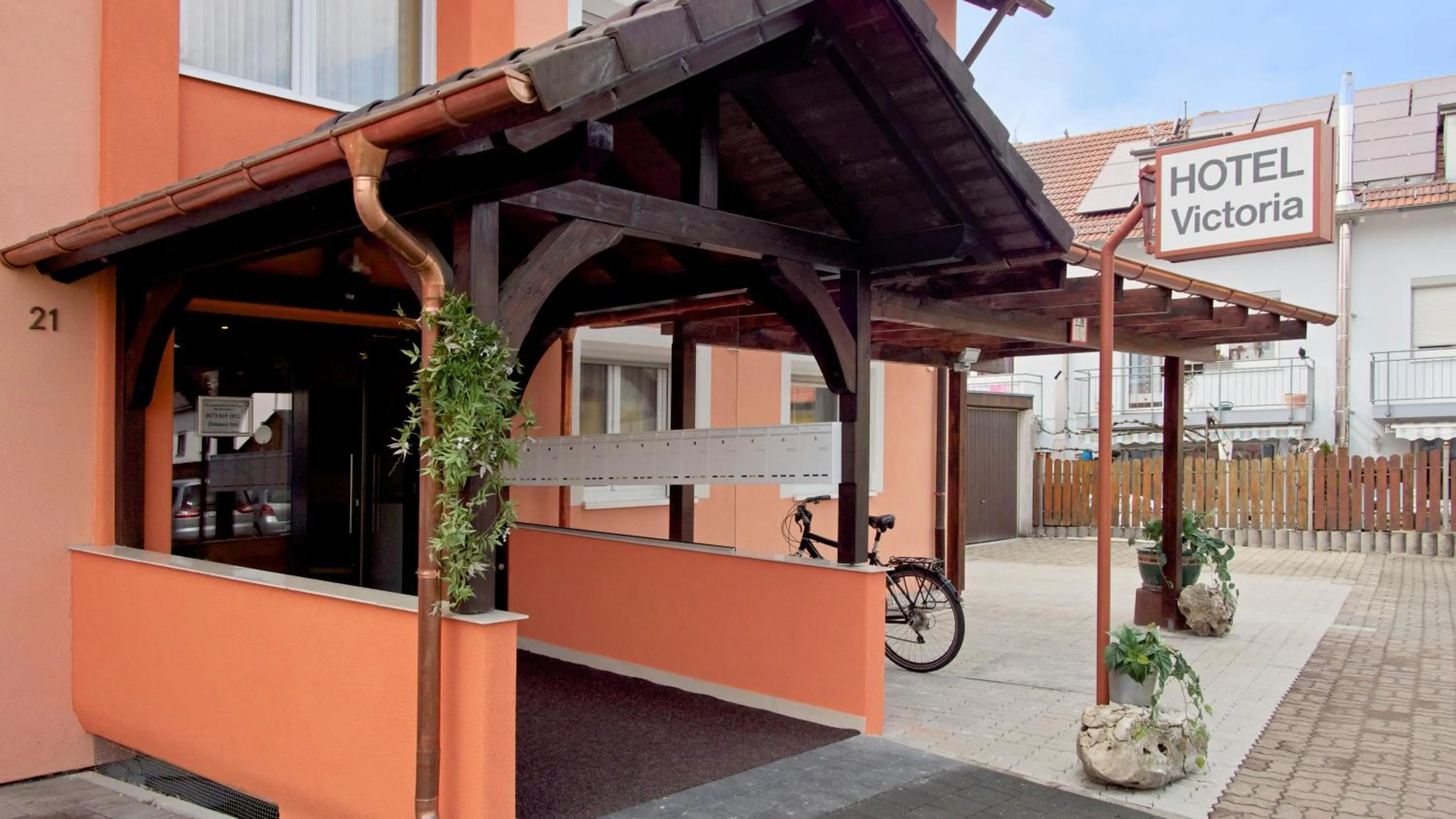 Facade/entrance in Hotel Victoria