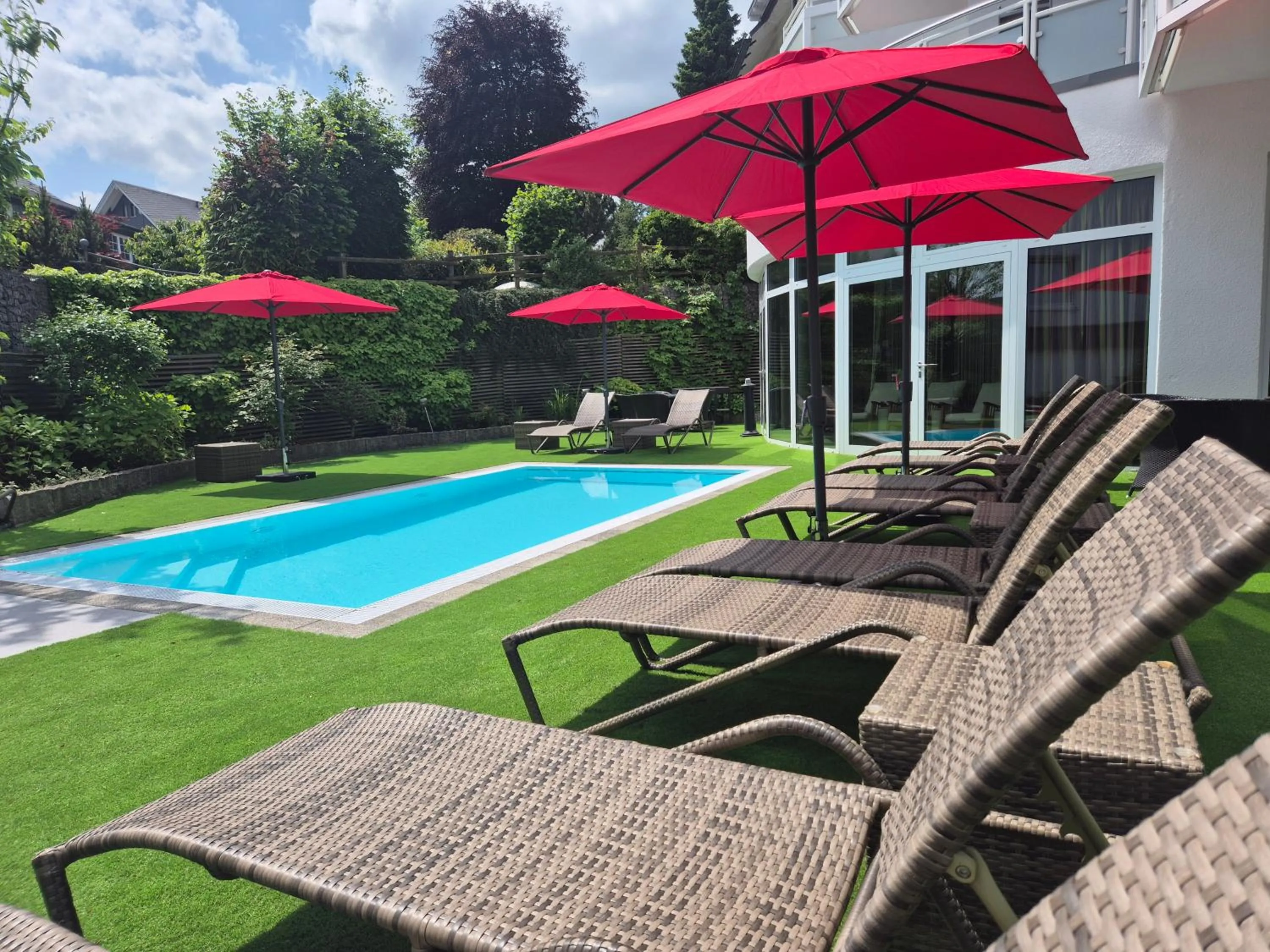 Swimming pool in Göbels Landhotel