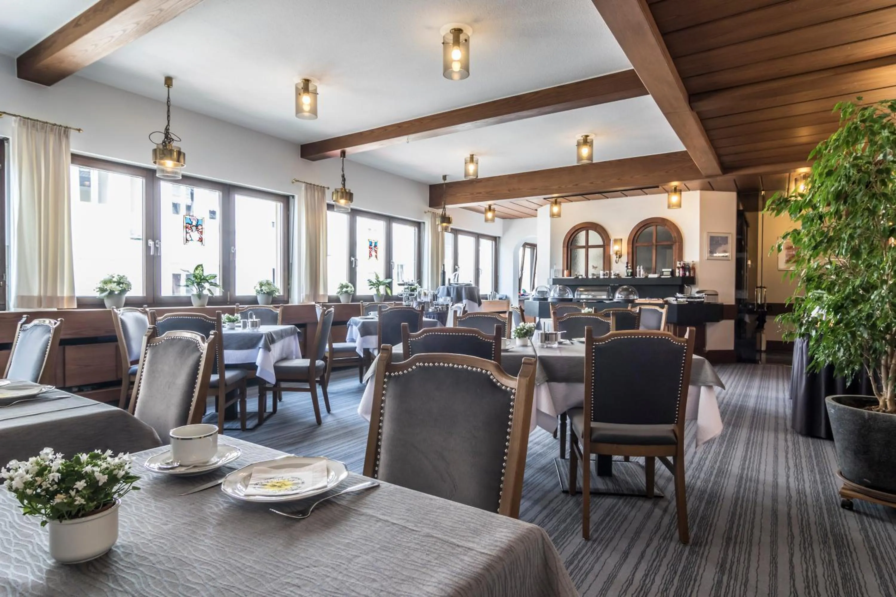 Buffet breakfast in Hotel Garni Oberrhein