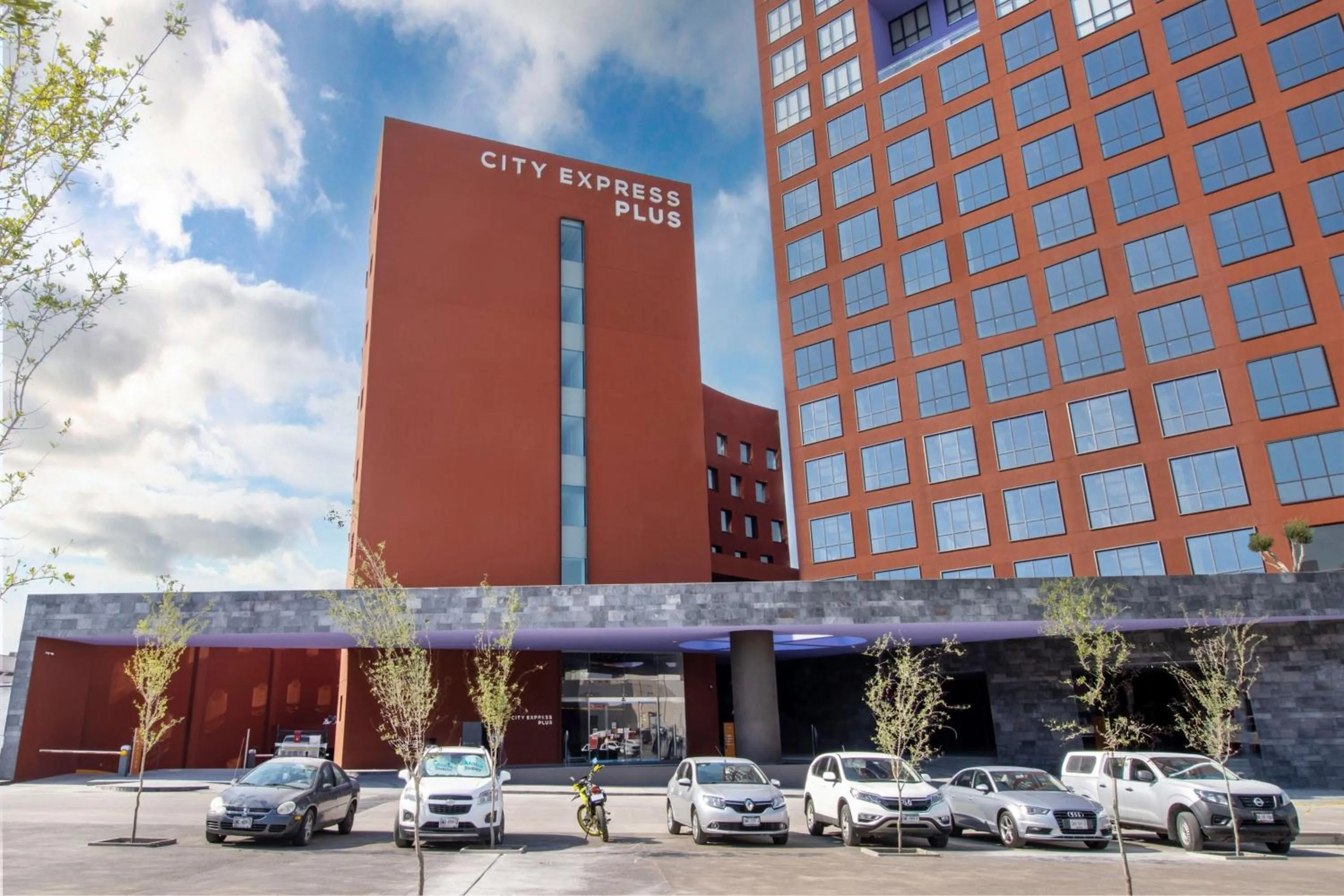 Property building in City Express Plus by Marriott San Luis Potosi