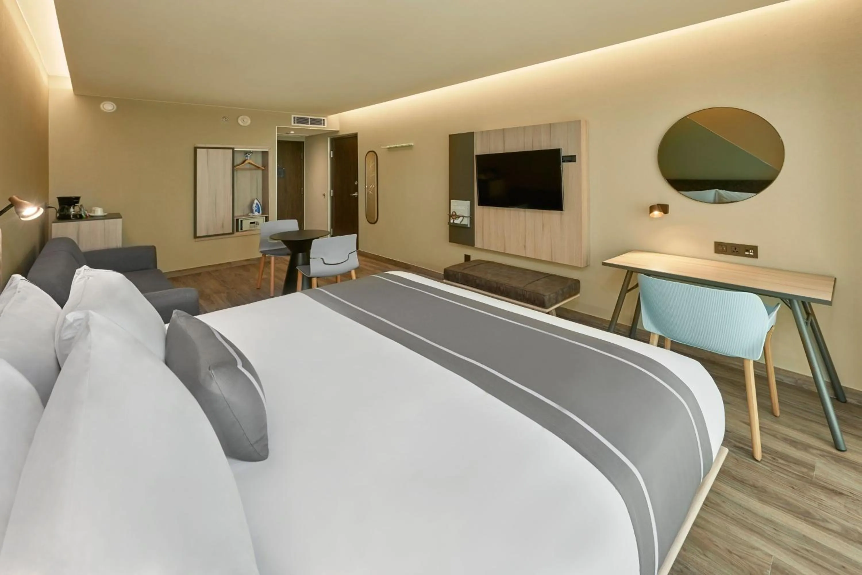 Bedroom, Bed in City Express Plus by Marriott San Luis Potosi