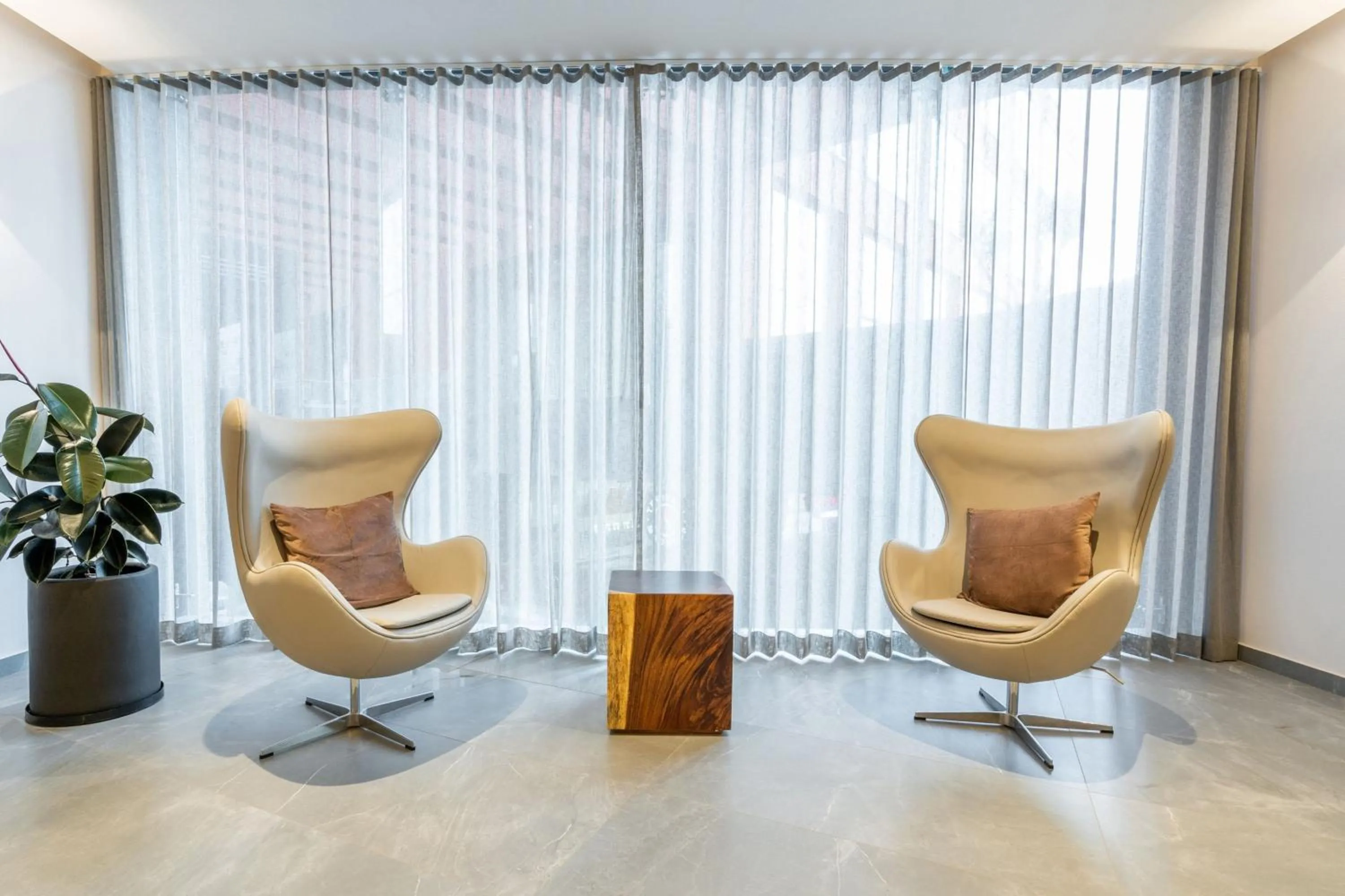 Lobby or reception in City Express Plus by Marriott San Luis Potosi