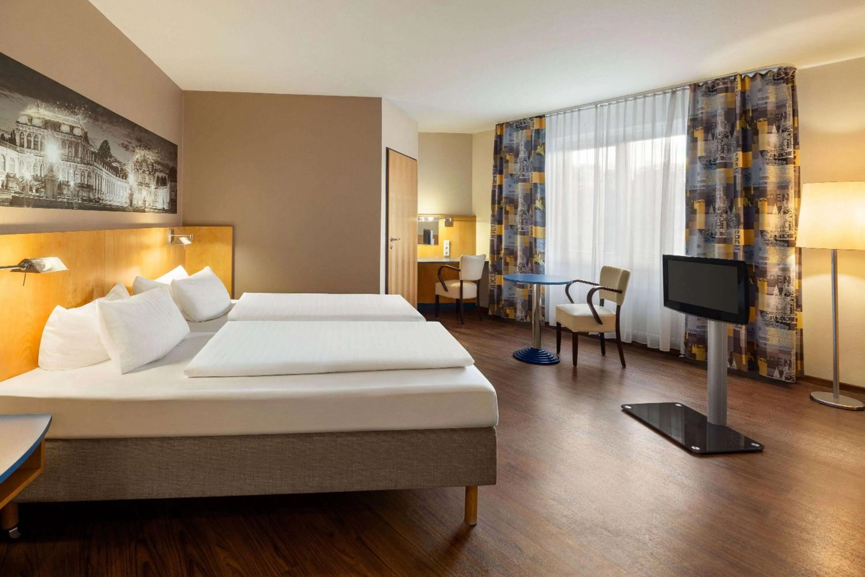 Photo of the whole room, Bed in Amedia Dresden Elbpromenade, Trademark Collection by Wyndham