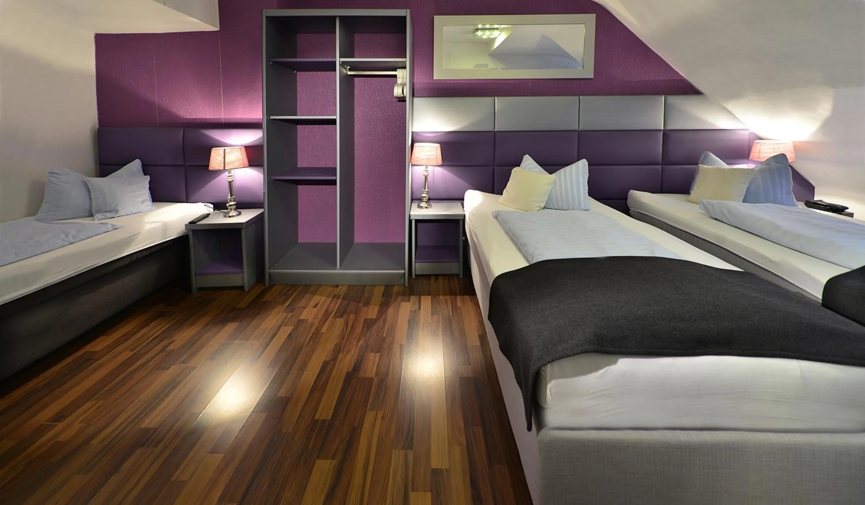 Photo of the whole room in Hotel Am Wehrhahn