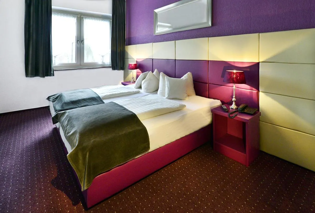 Photo of the whole room in Hotel Am Wehrhahn