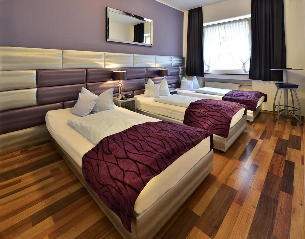 Photo of the whole room in Hotel Am Wehrhahn