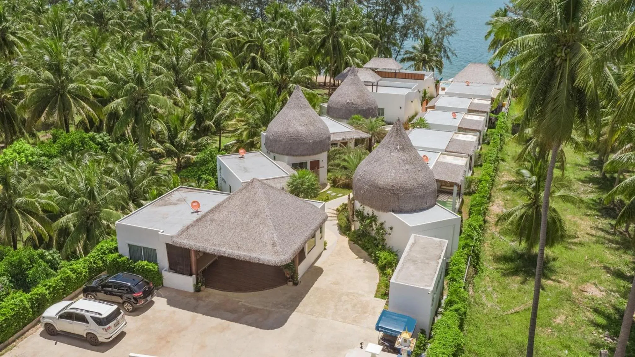 Property building in Resto Sea Resort - Baan Krut