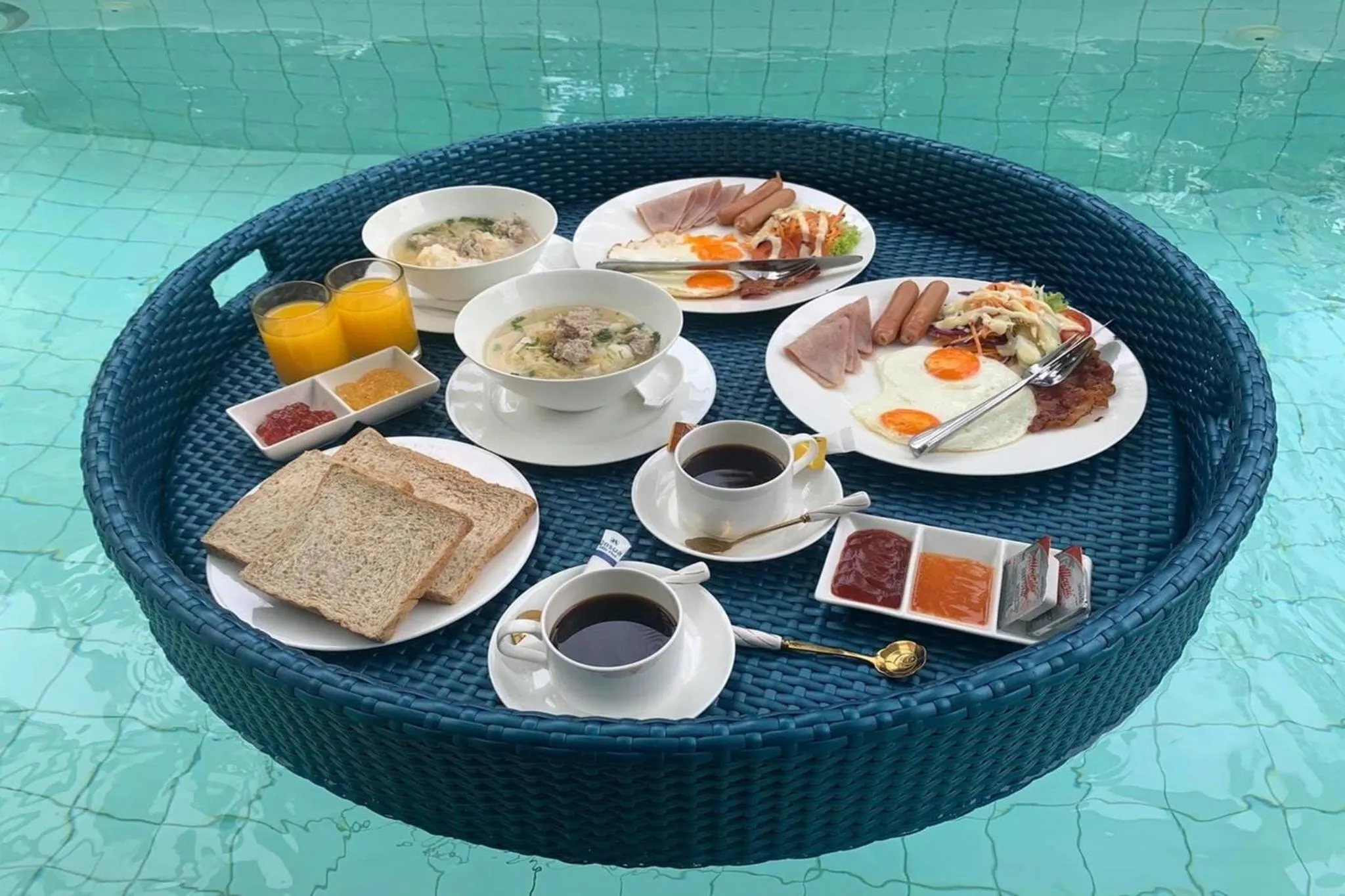 American breakfast in Resto Sea Resort - Baan Krut