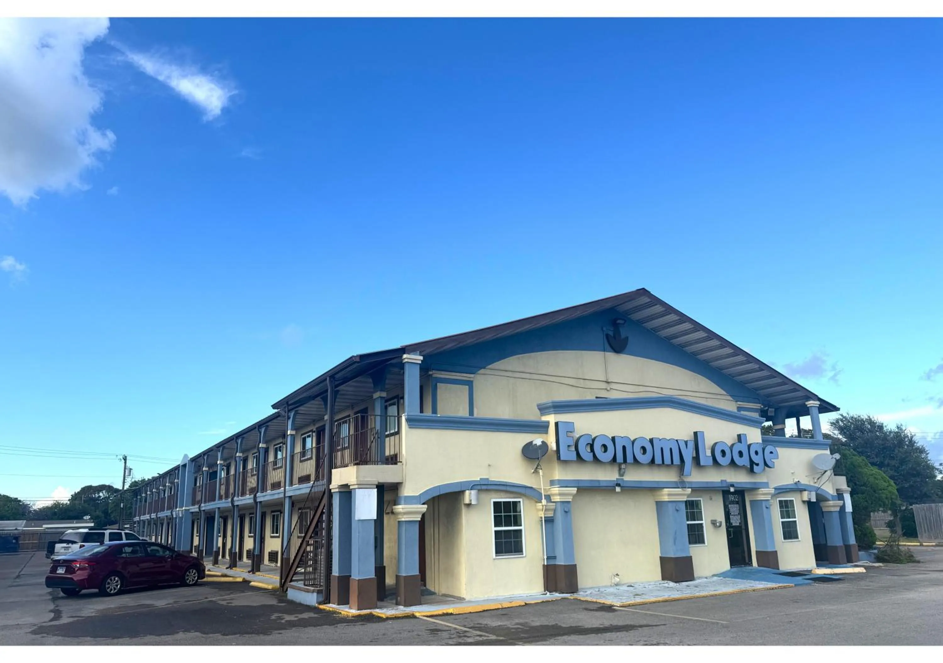 Parking in Economy Lodge by Hotel O Texas City