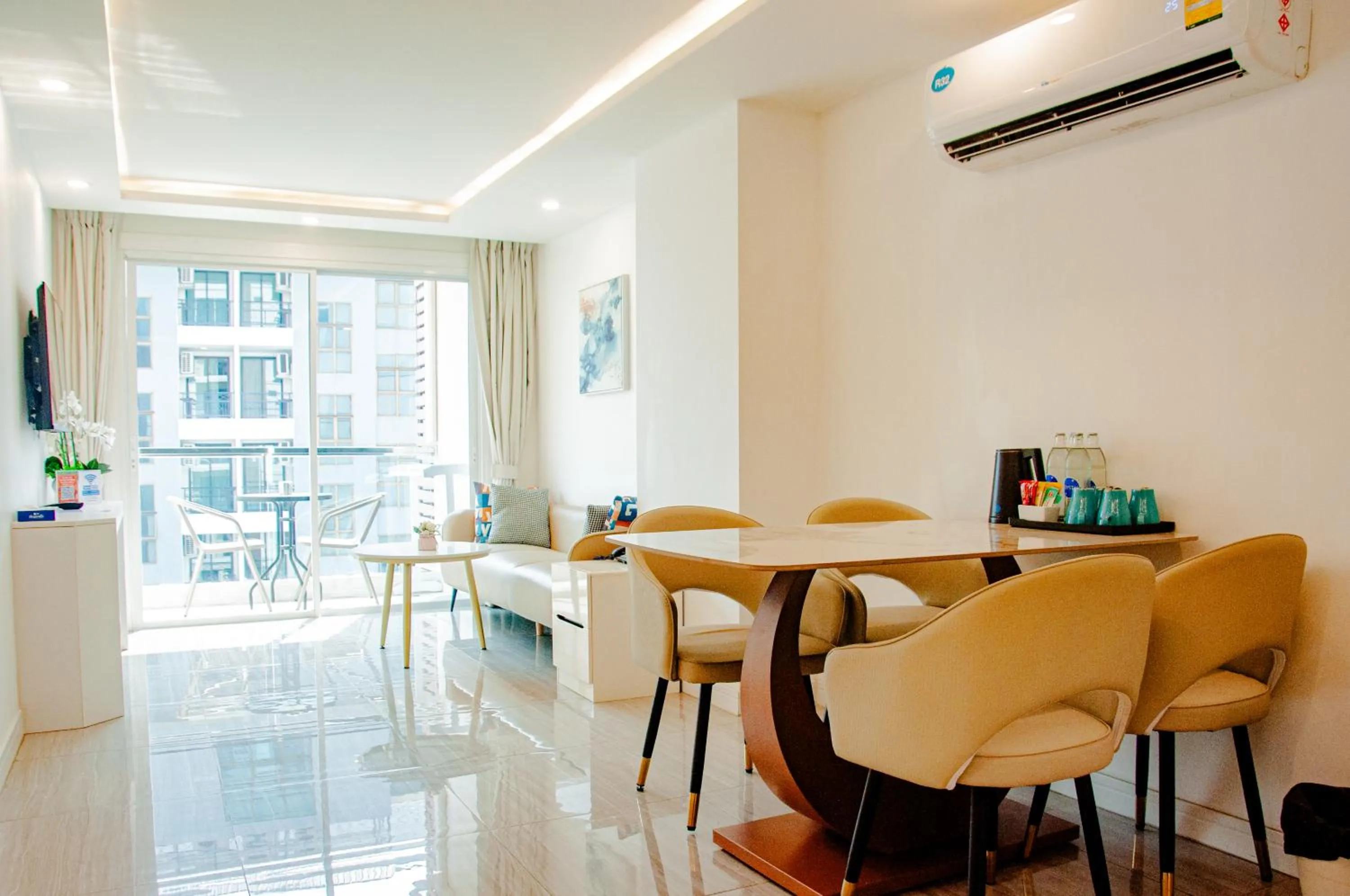 TV and multimedia in HT9 Hotel