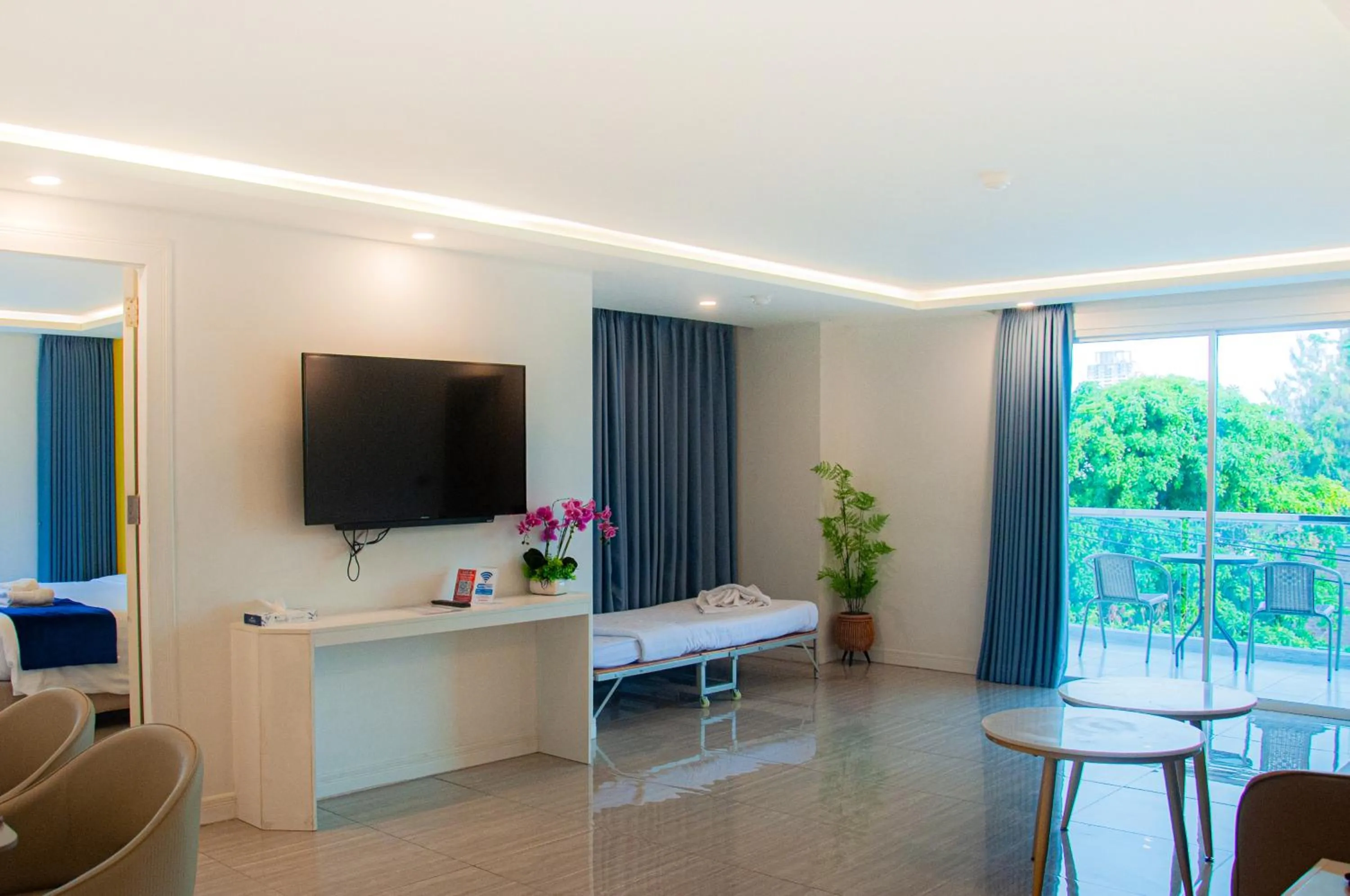 TV and multimedia in HT9 Hotel