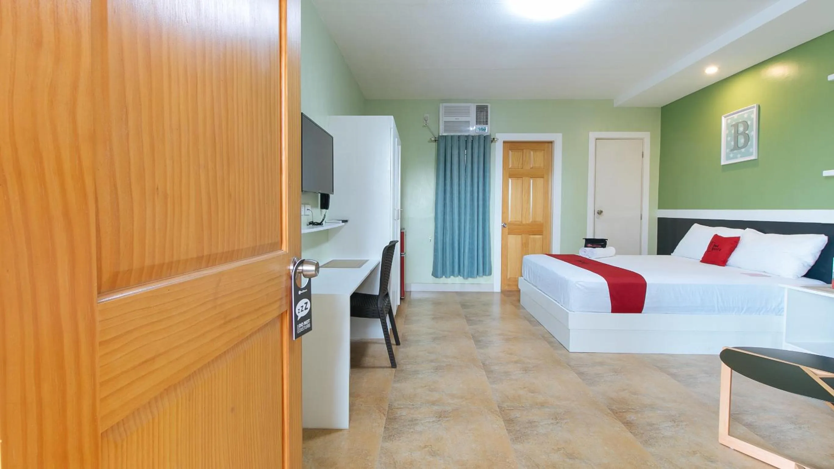 Bedroom, Bed in RedDoorz Plus near Lapasan Plaza Cagayan de Oro