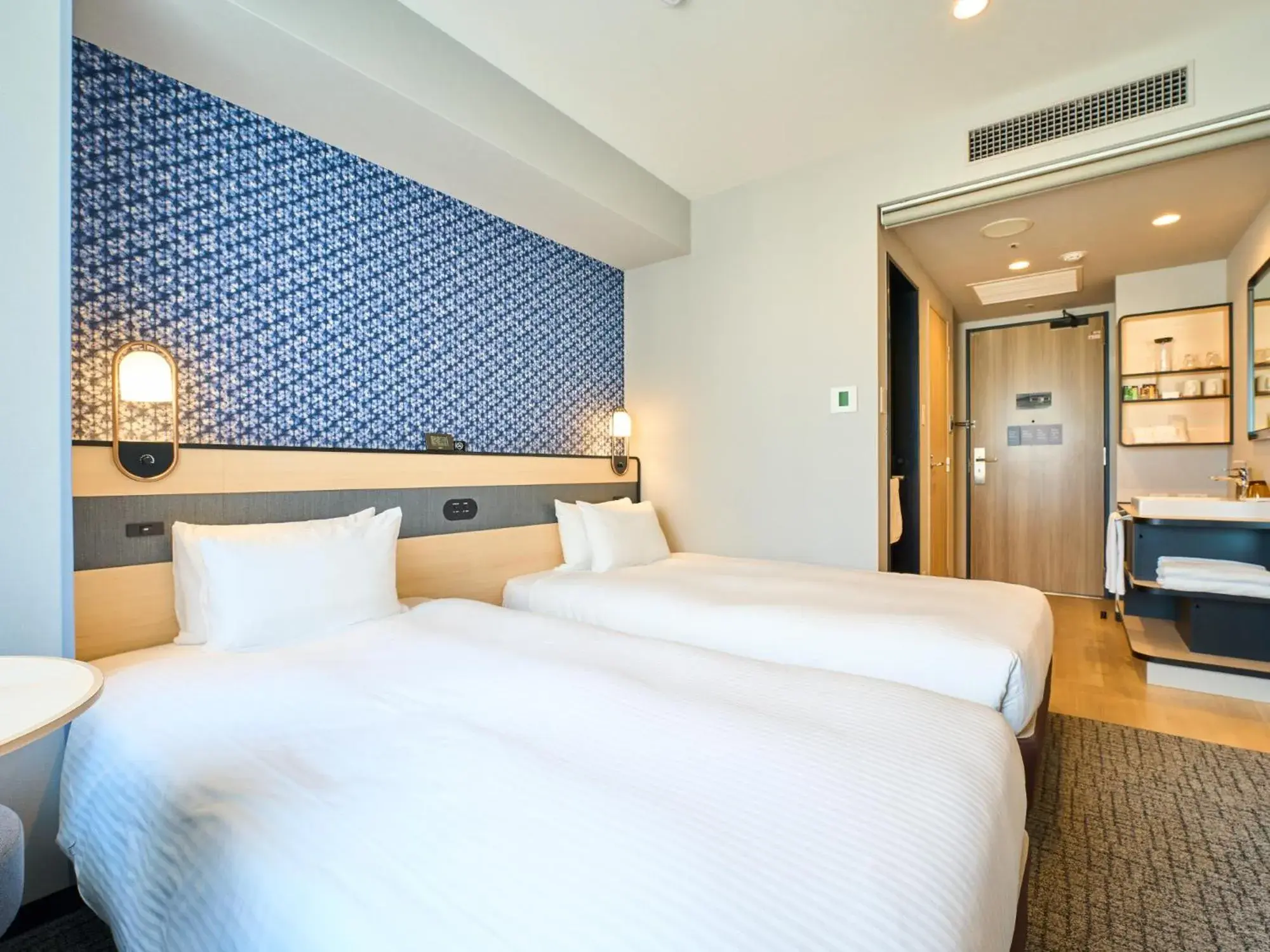 Moderate Twin Room with Lounge Access - Non-Smoking in Hotel Elcient Osaka Umeda Moderate Twin Room with Lounge Access - Non-Smoking in Hotel Elcient Osaka Umeda