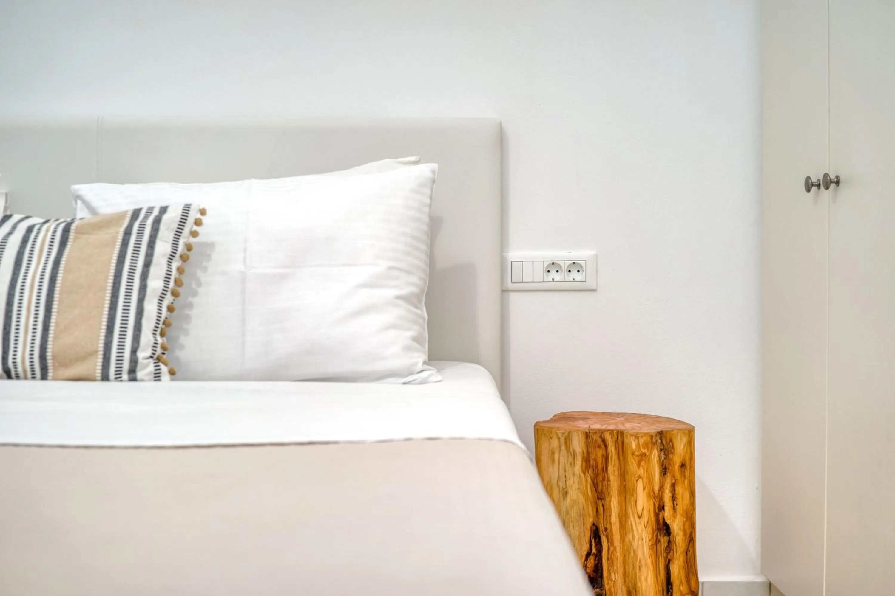 Bedroom, Bed in Overview Mykonos Apartments