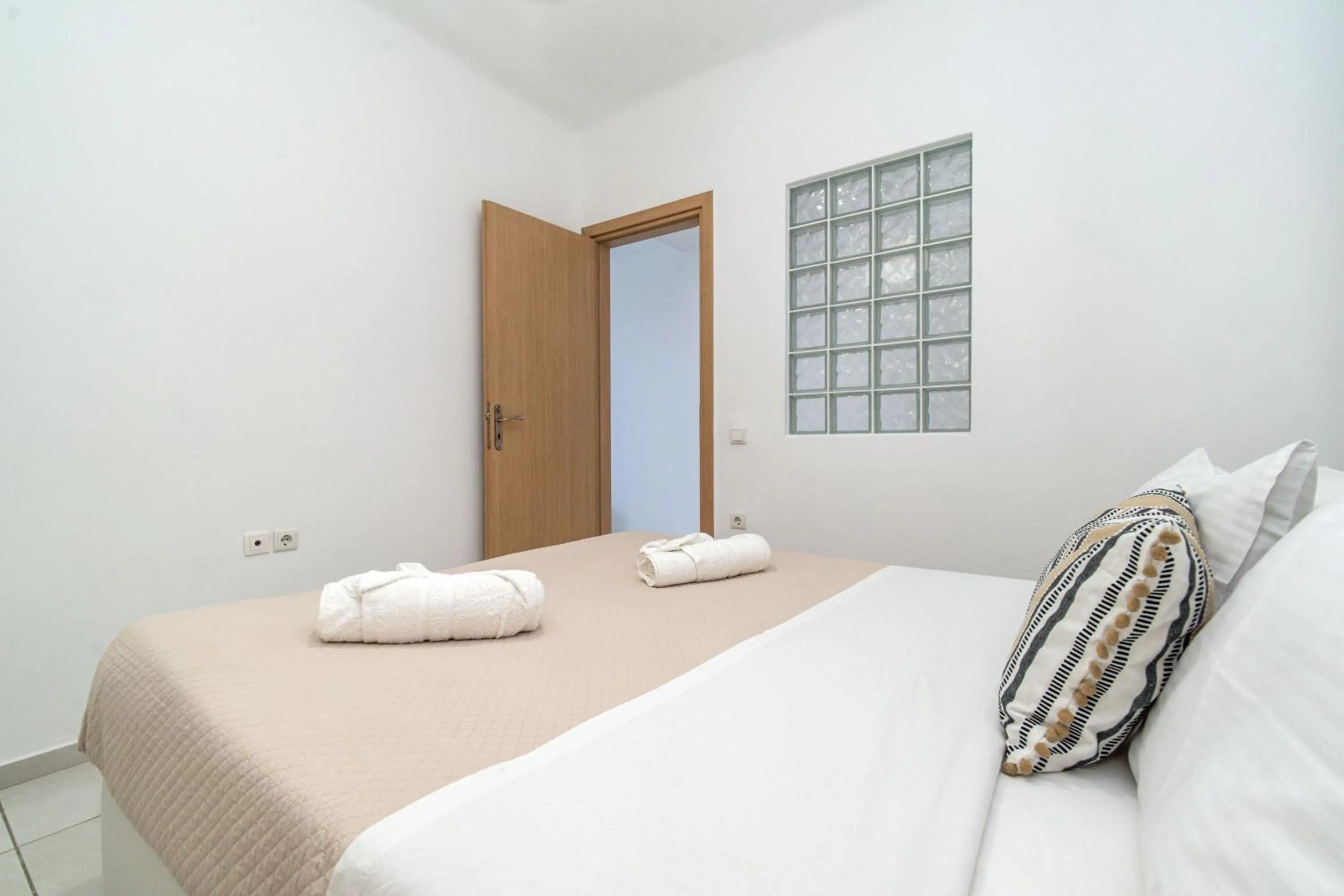 Bedroom, Bed in Overview Mykonos Apartments