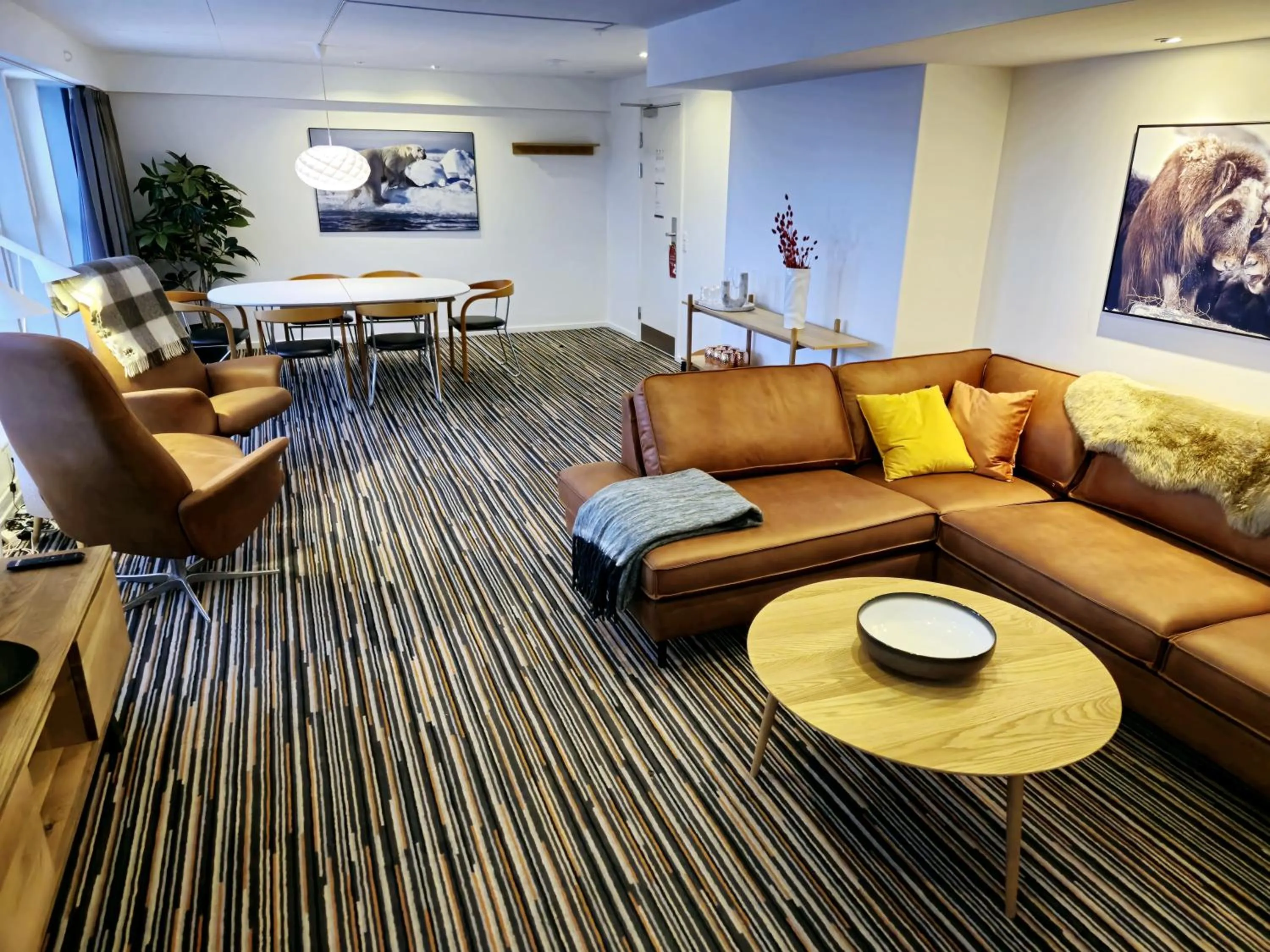 Seating area in Hotel Hans Egede