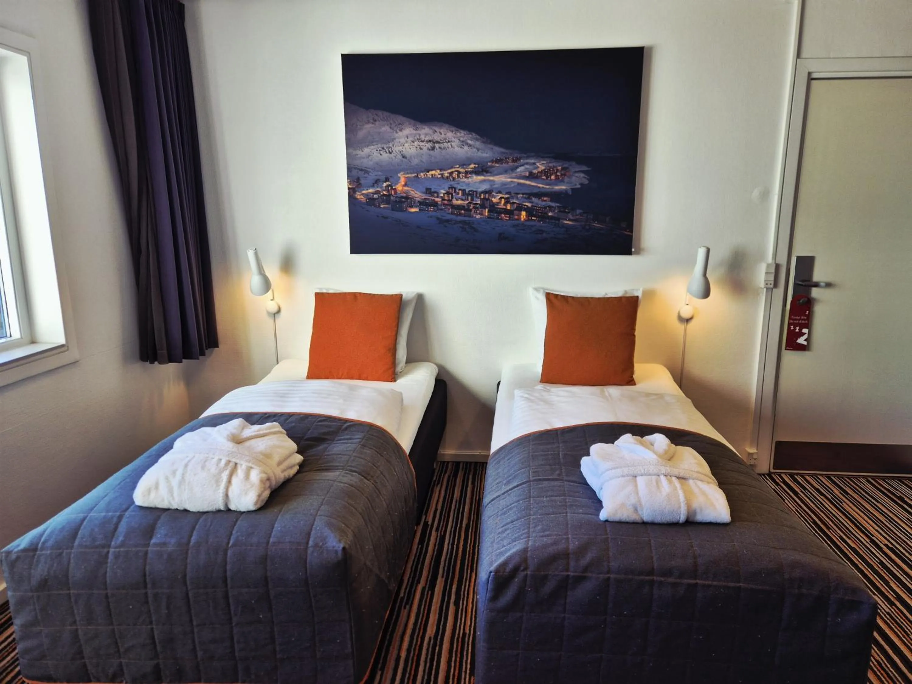 Bedroom, Bed in Hotel Hans Egede