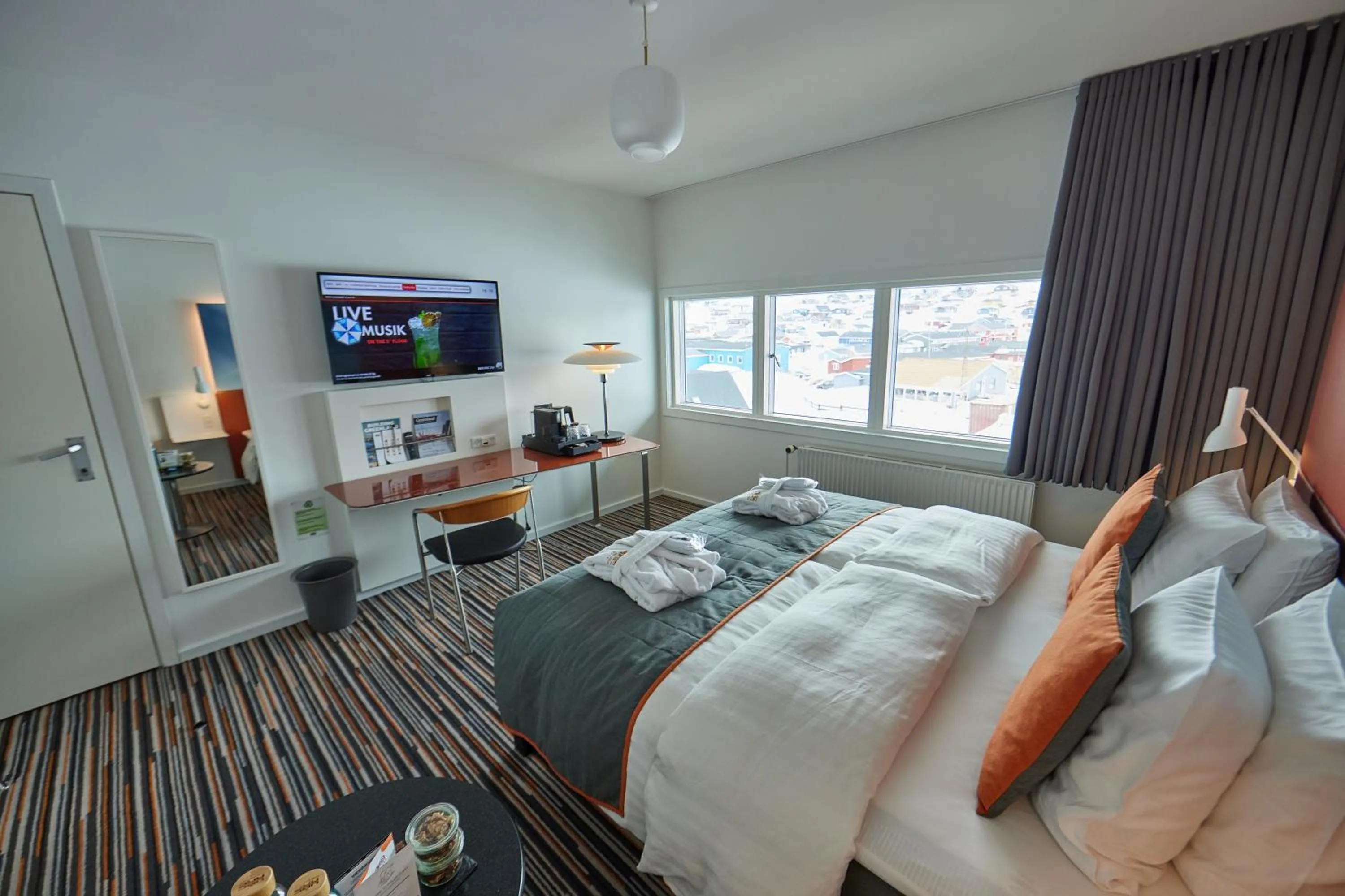 Bedroom, Bed in Hotel Hans Egede