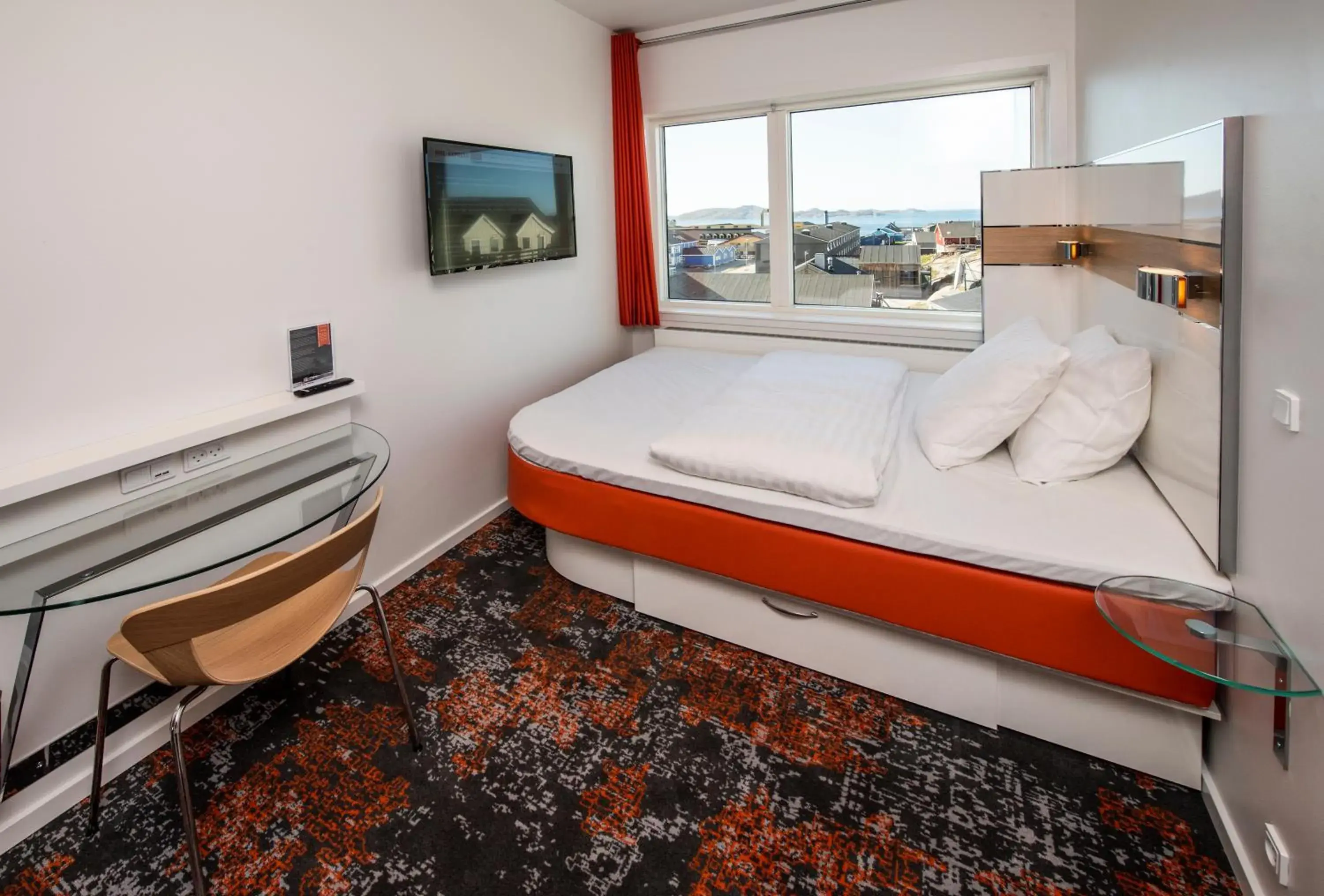 Double Room with Sea View - single occupancy in HHE Express Double Room with Sea View - single occupancy in HHE Express