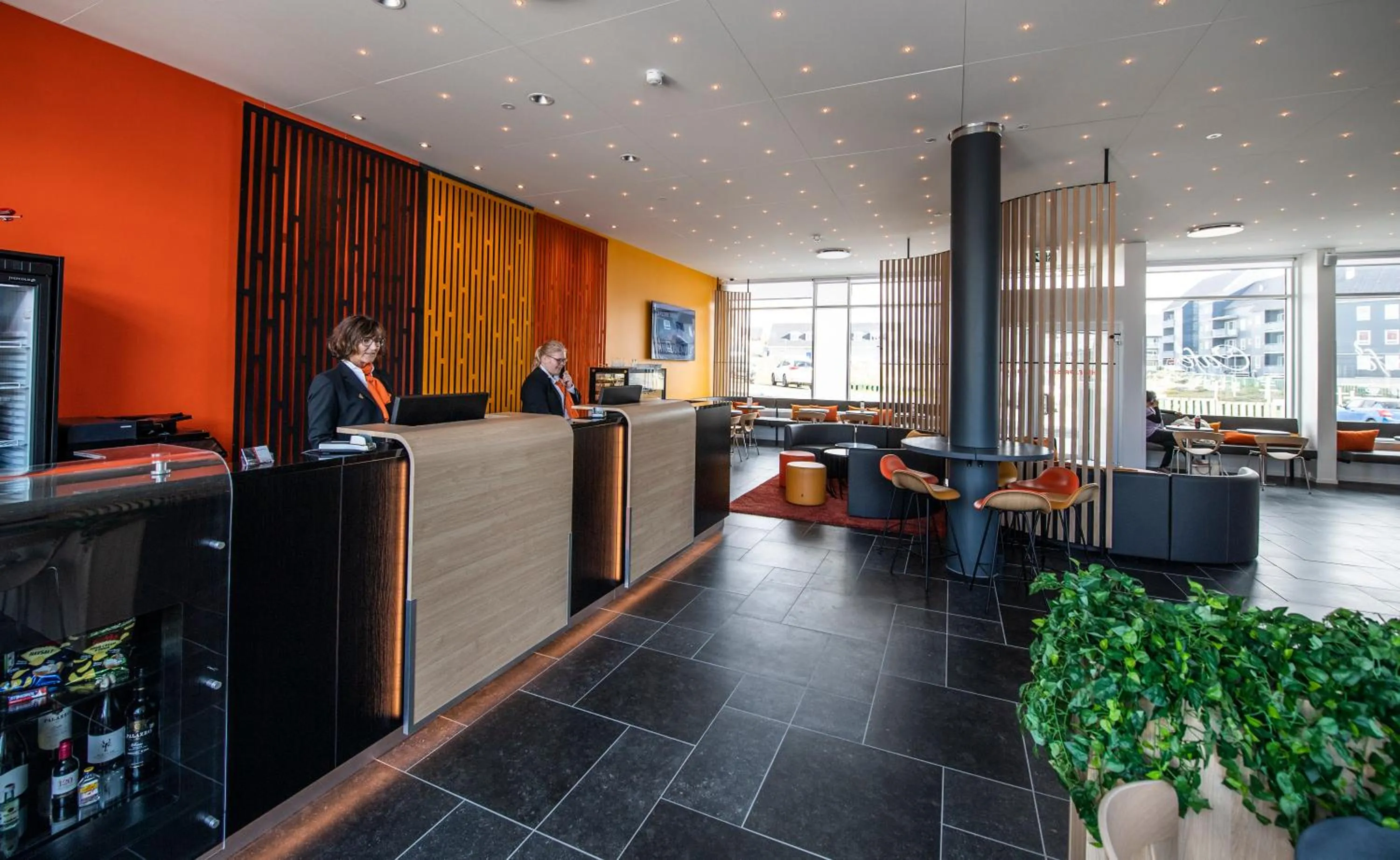 Lobby or reception in HHE Express