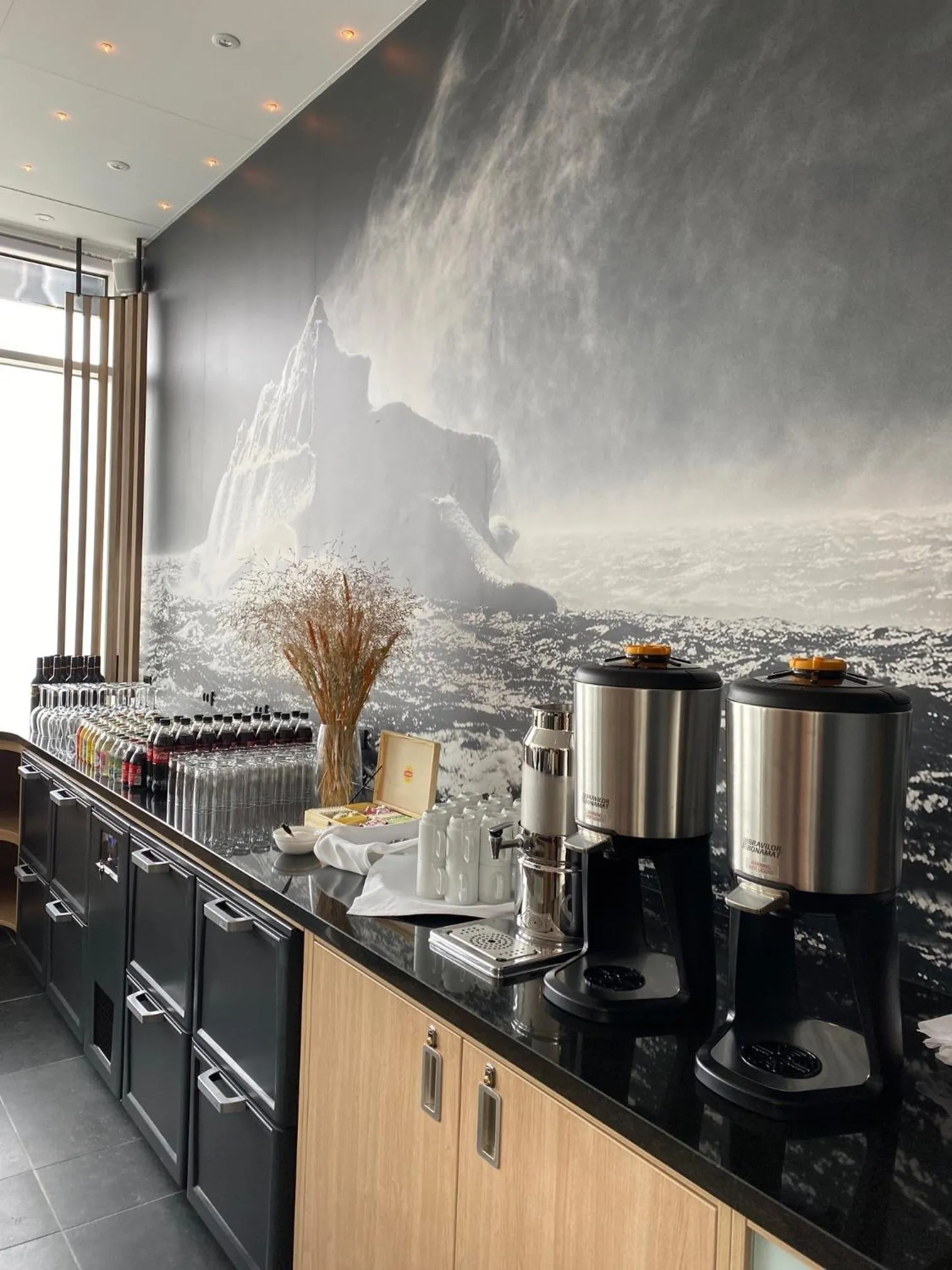 Kitchen or kitchenette in HHE Express