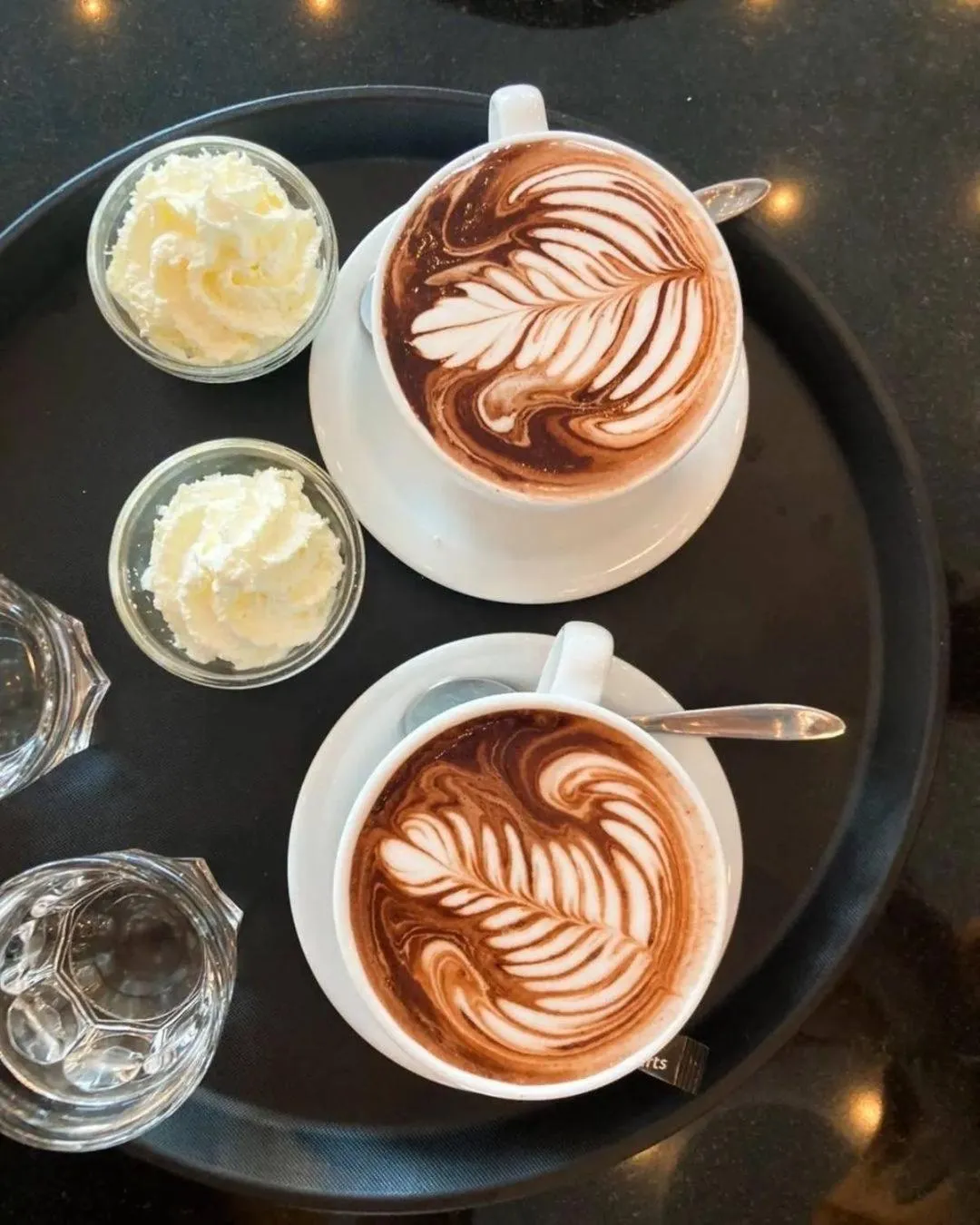 Coffee/tea facilities in HHE Express