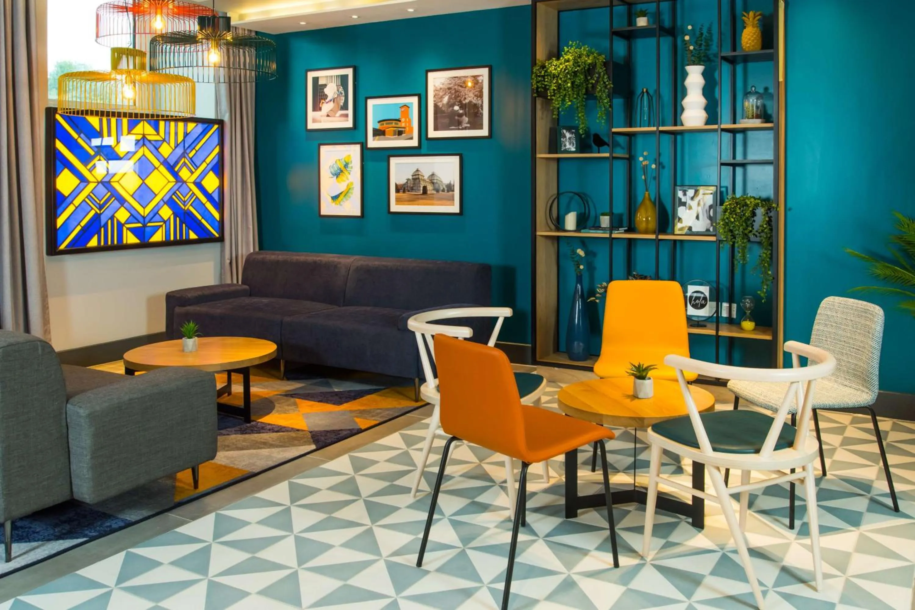 Lobby or reception in Hampton by Hilton London Park Royal