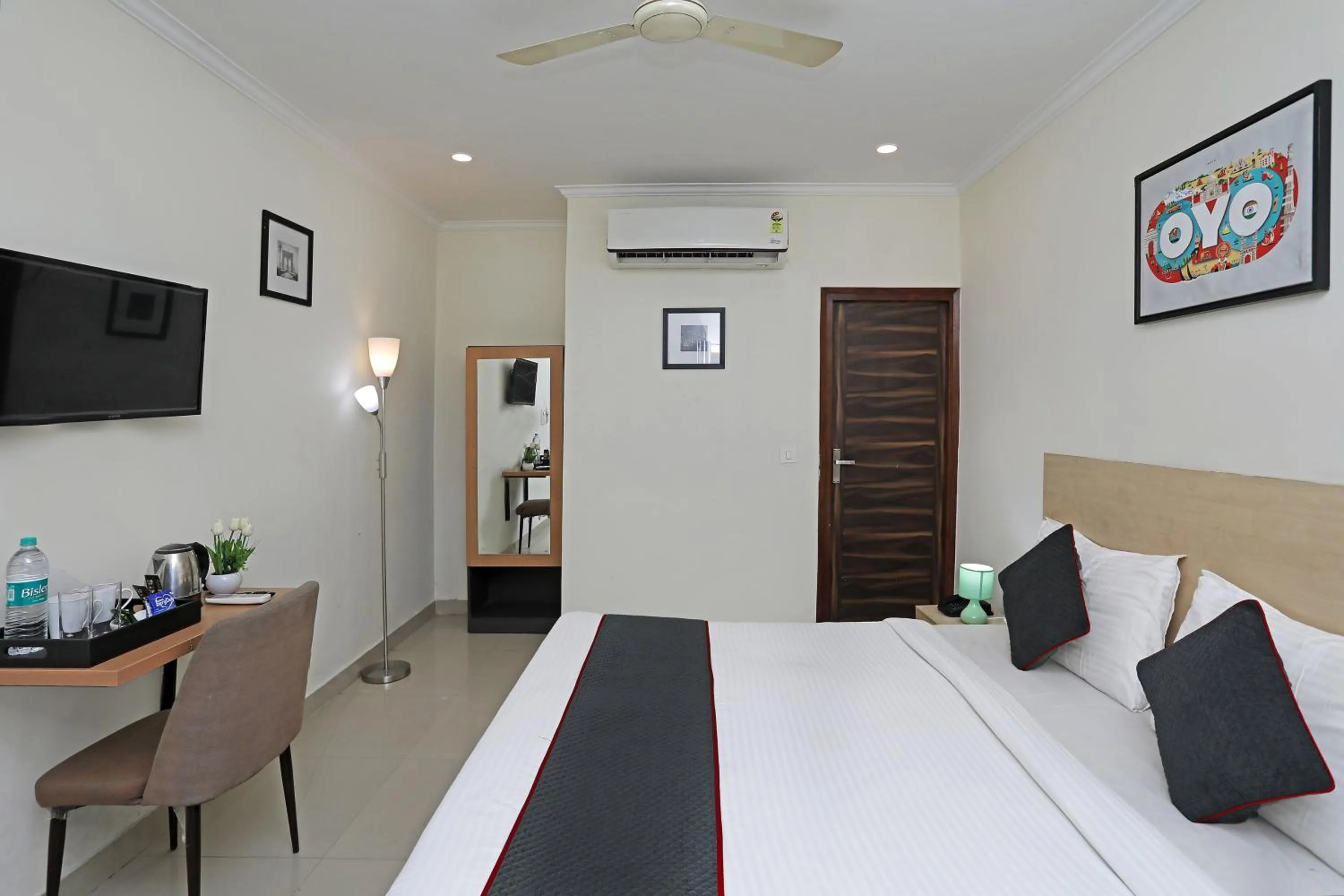 Bedroom in Super Townhouse Diamond View