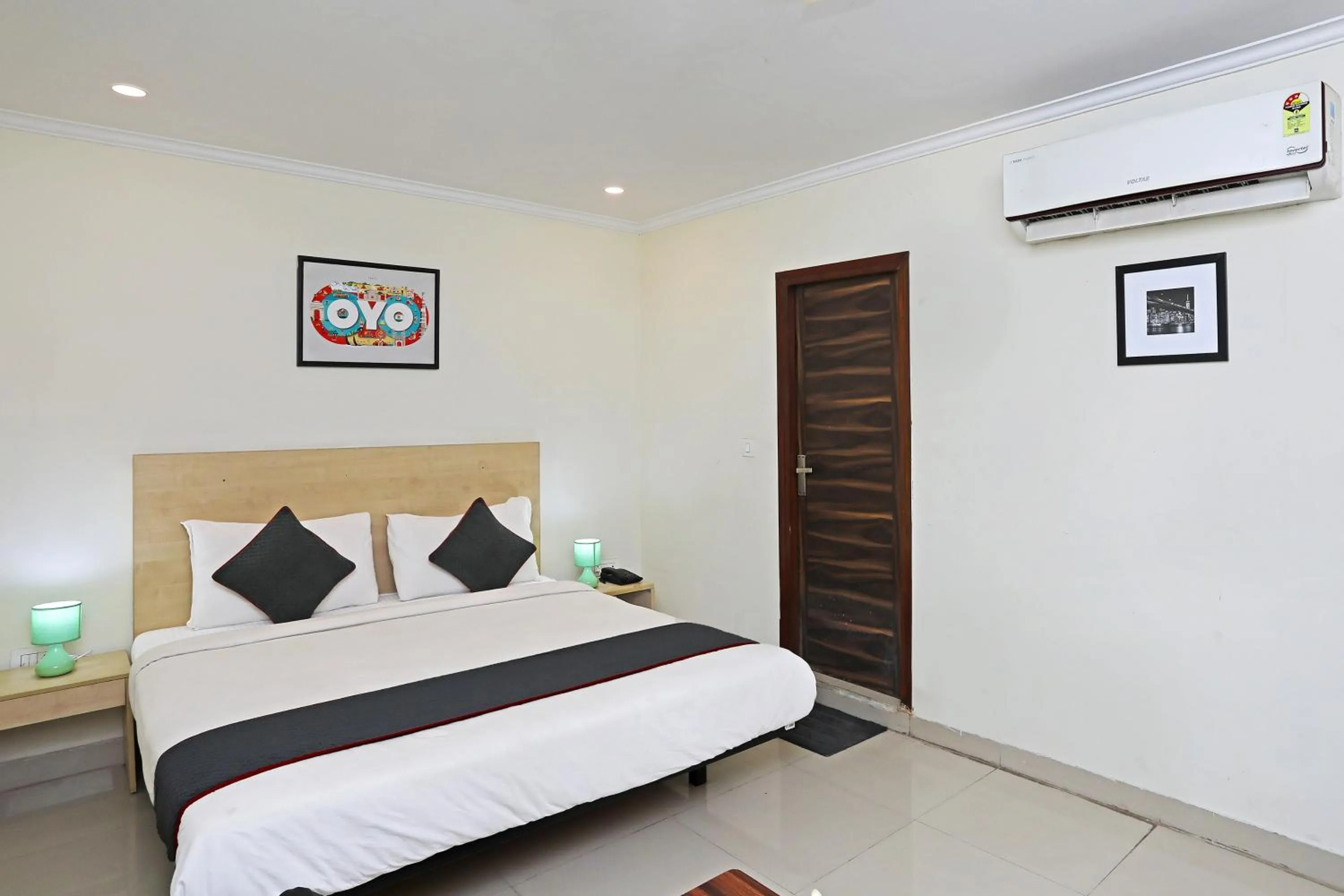 Bedroom in Super Townhouse Diamond View