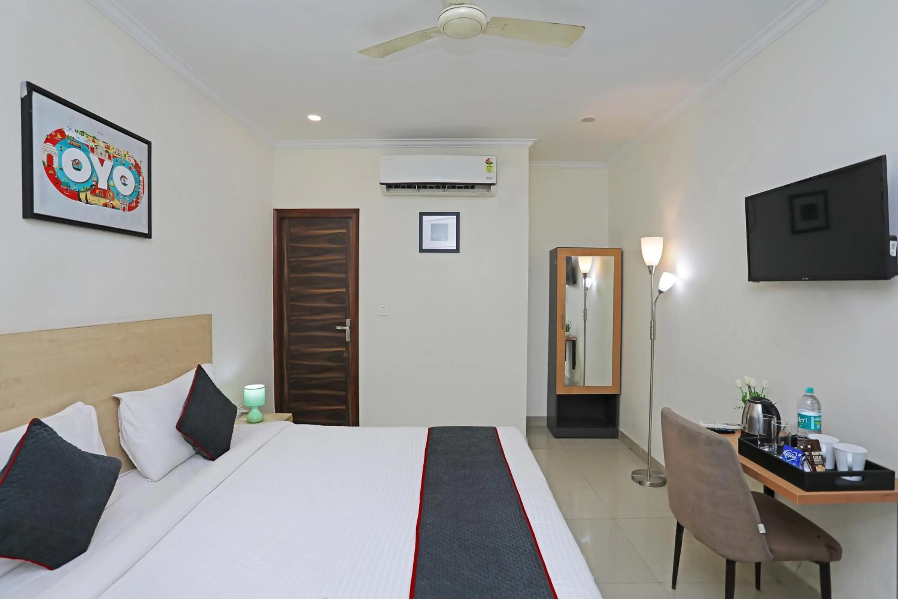 Bedroom in Super Townhouse Diamond View