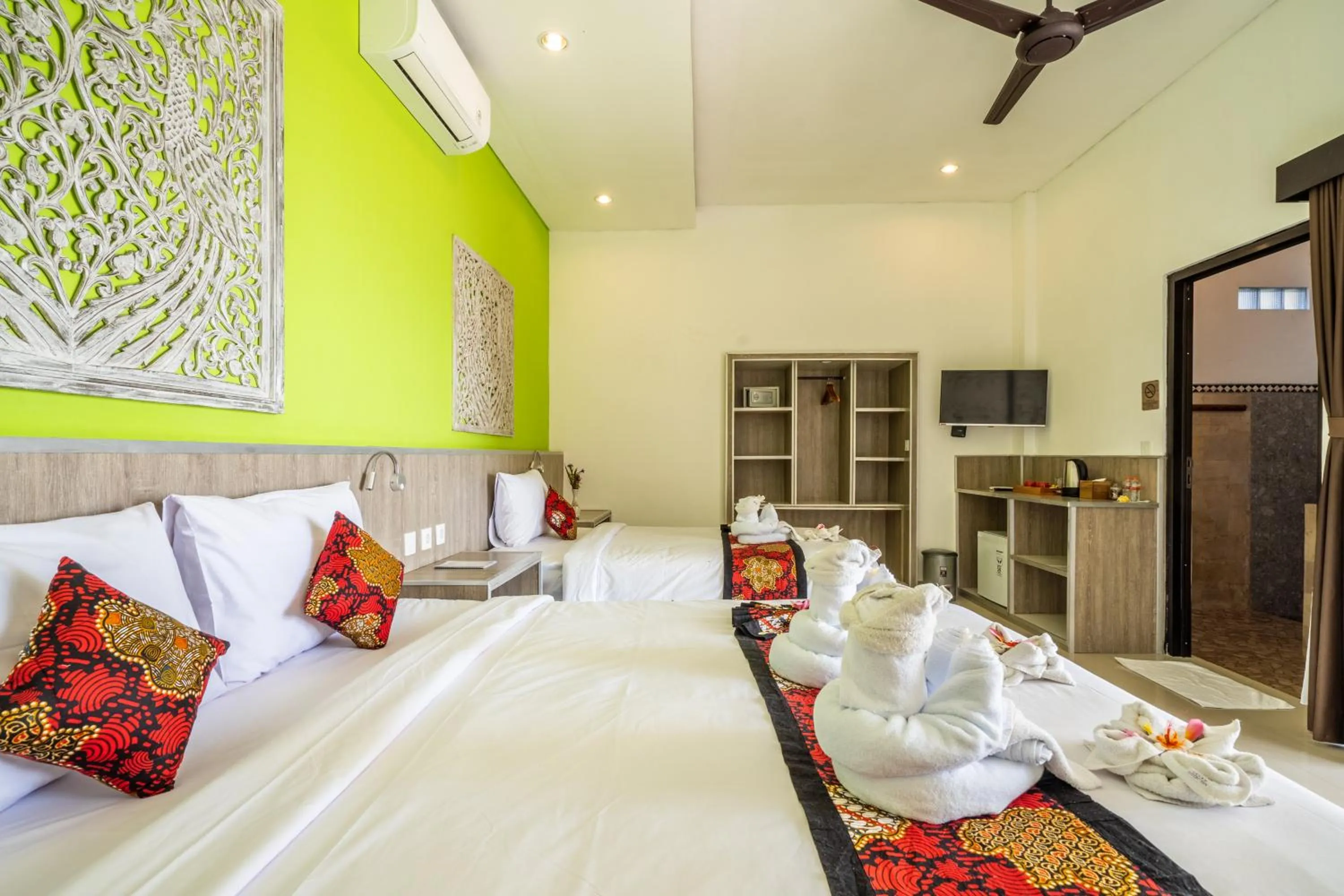 Bed in Mejore Beach Hotel