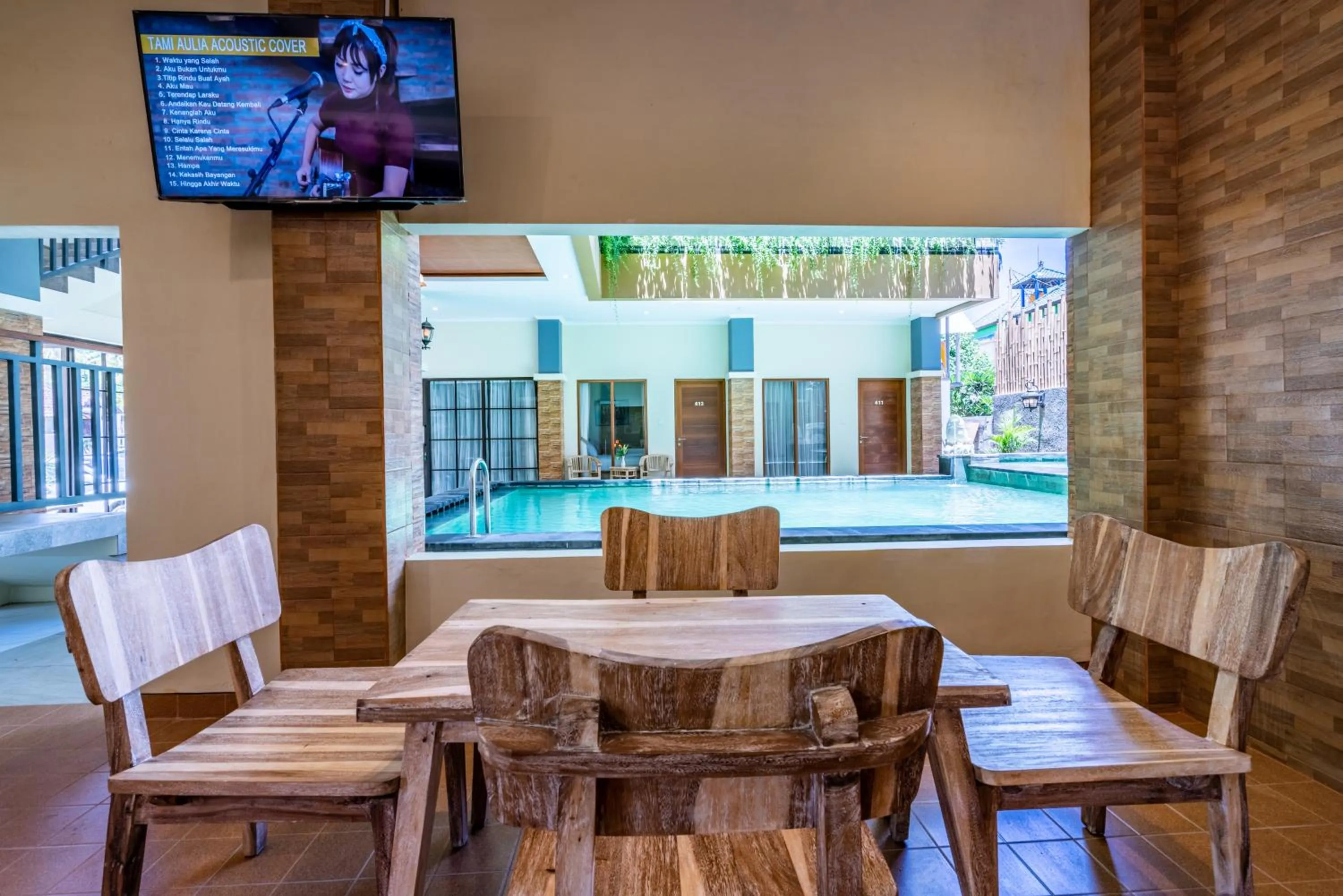 Restaurant/places to eat in Mejore Beach Hotel