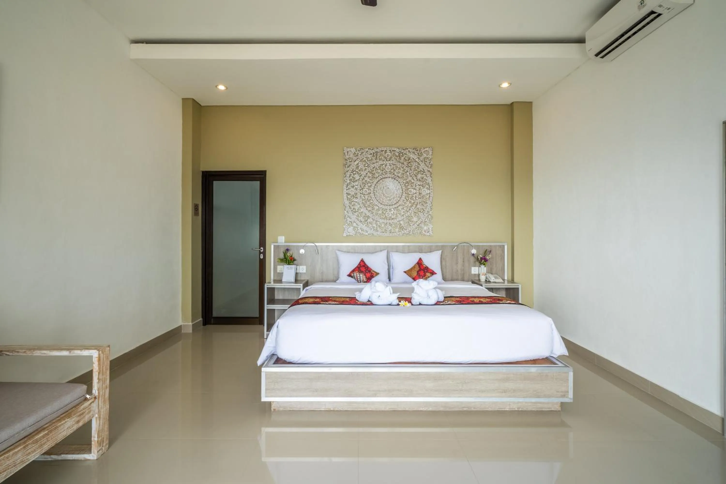 Bed in Mejore Beach Hotel