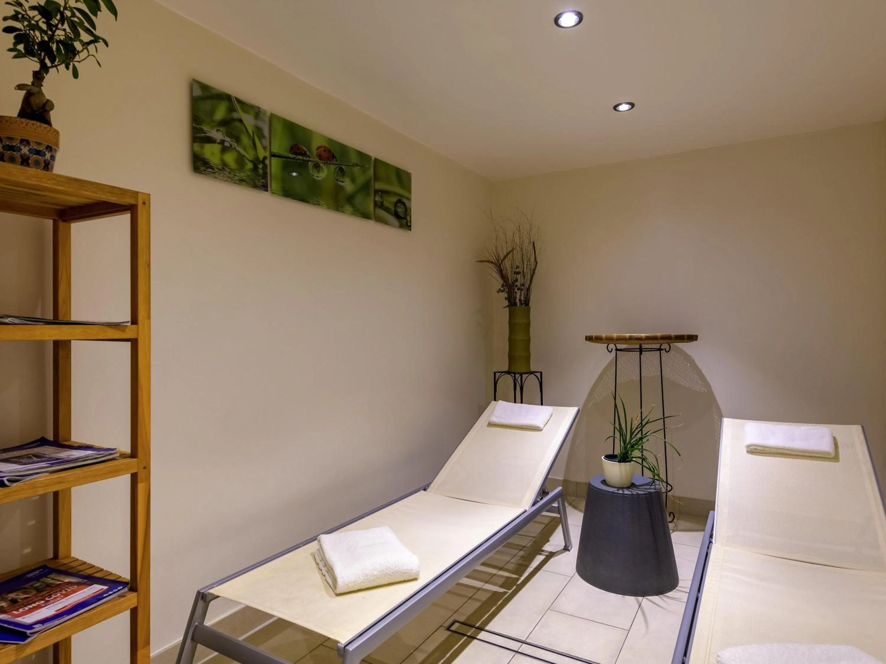 Spa and wellness centre/facilities in Mercure Hotel Duisburg City