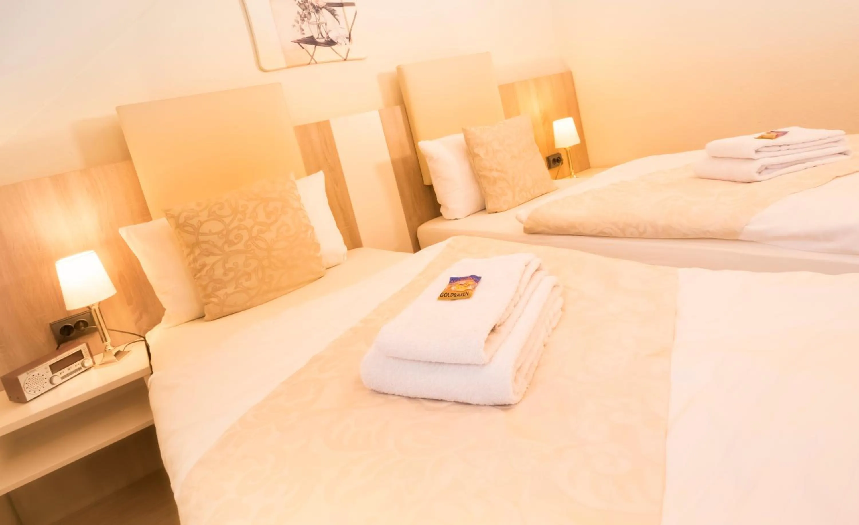 Bed in Hotel Carlton Mayfair