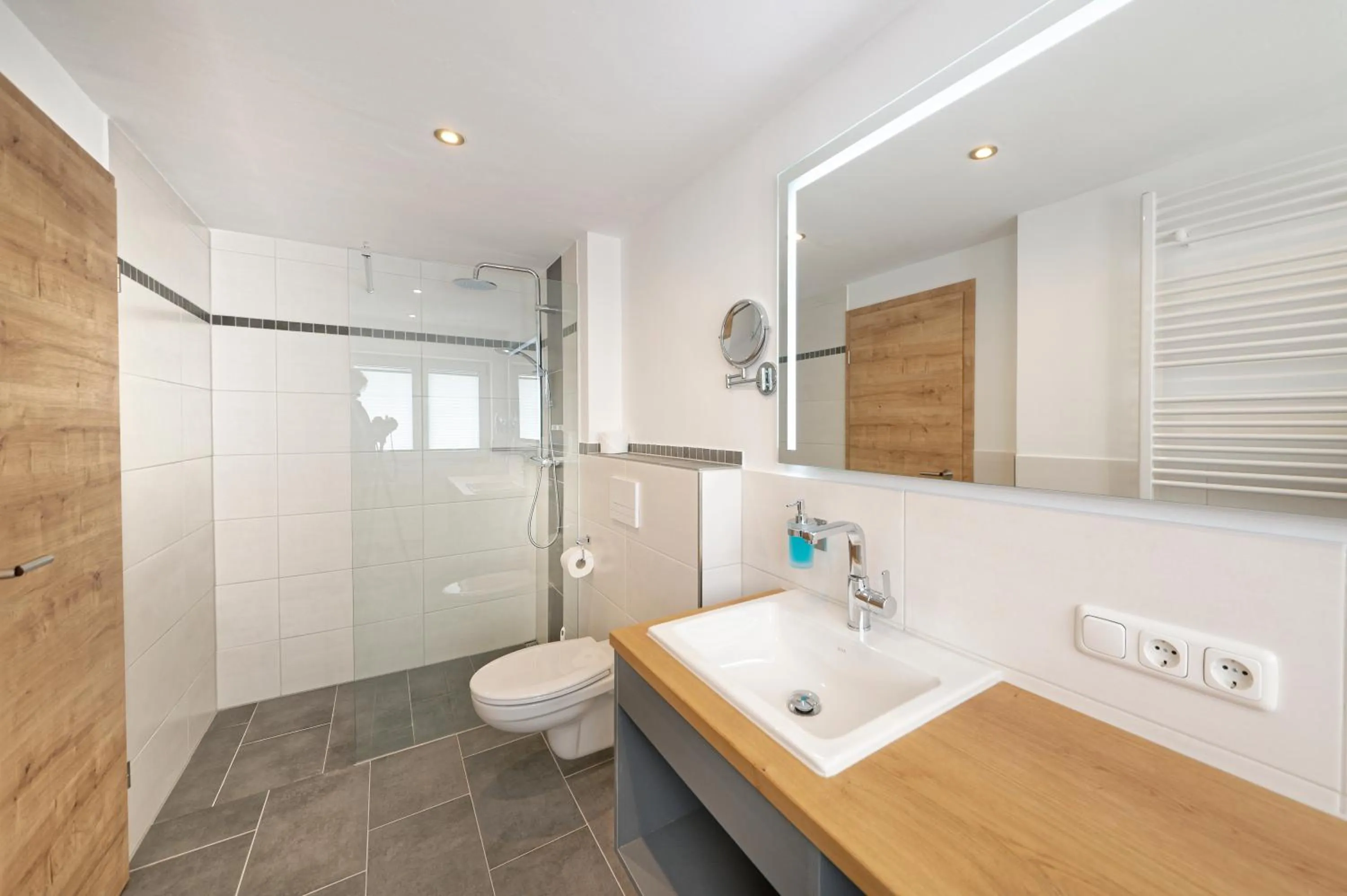 Shower in Hotel garni Alpengruss