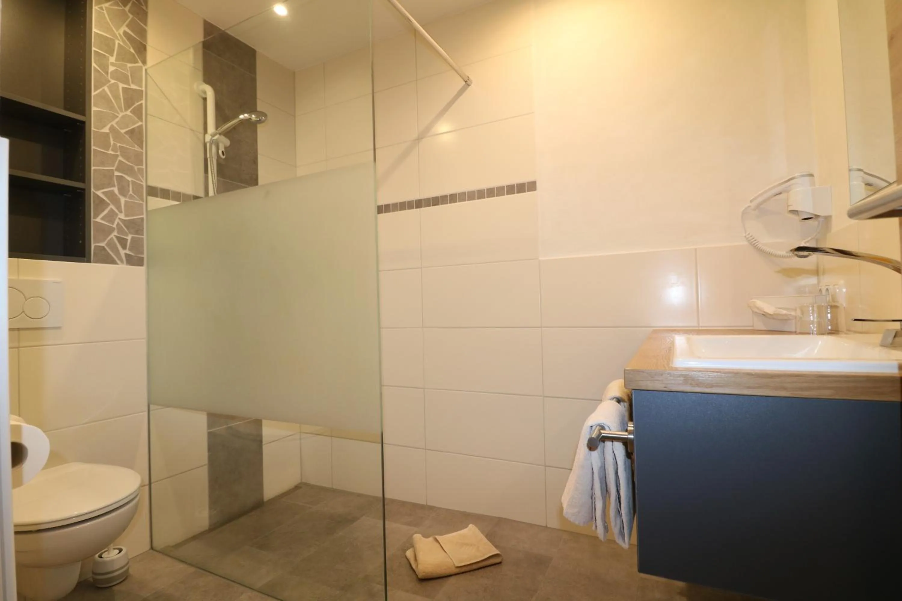 Bathroom in Hotel garni Alpengruss