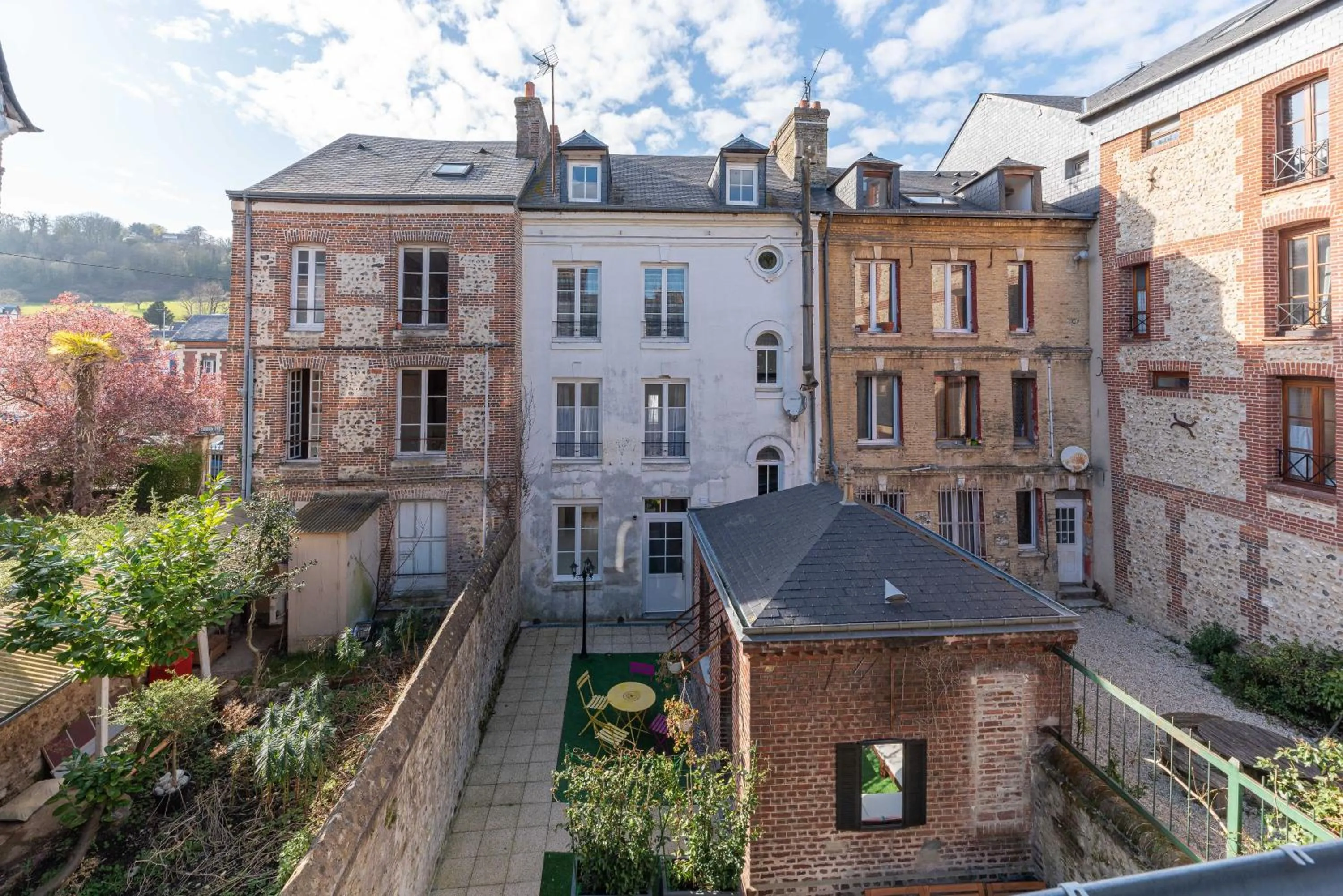 Property building in Les Maisons de Maje - Le Majestic