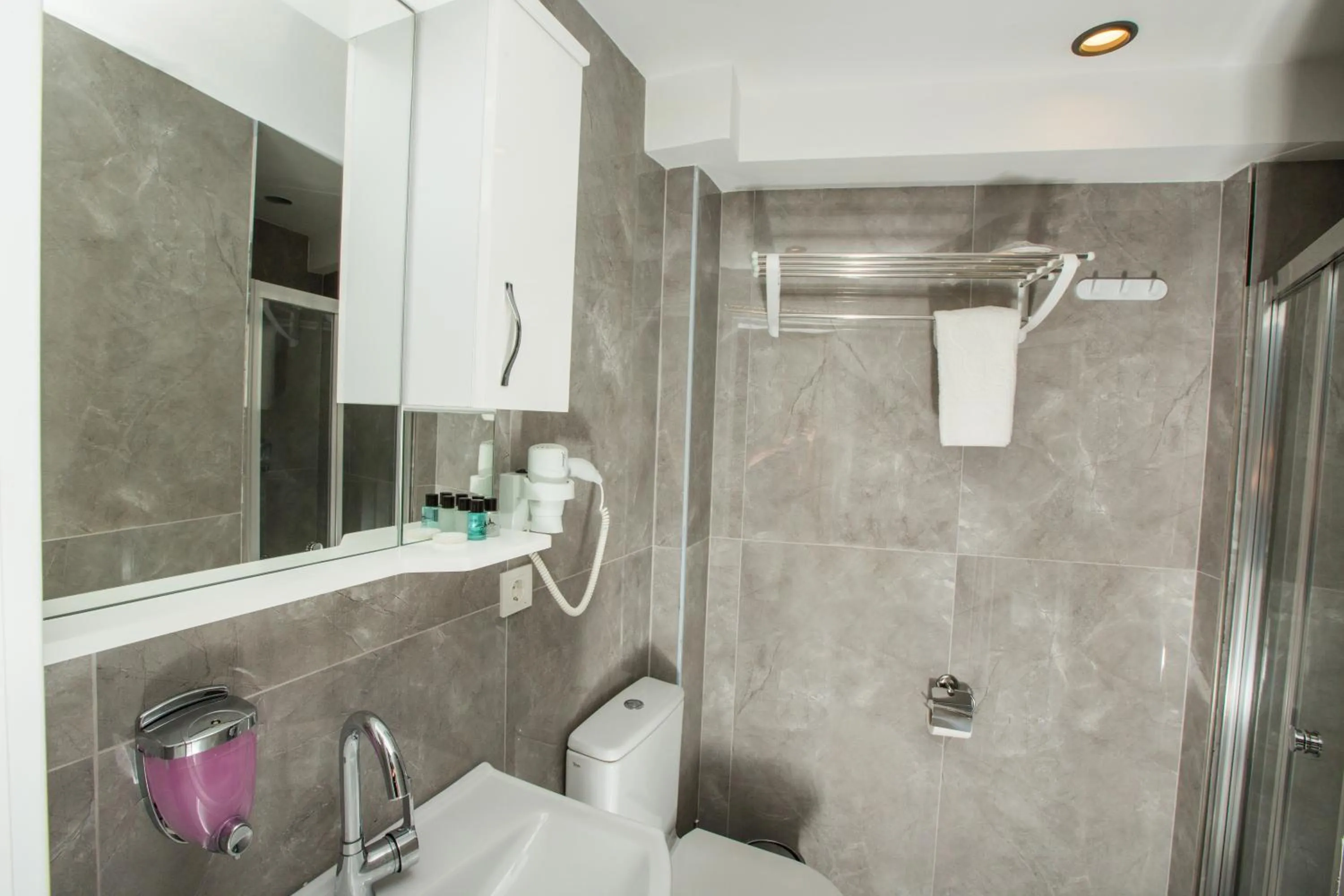 Bathroom in Atlantis Royal Hotel