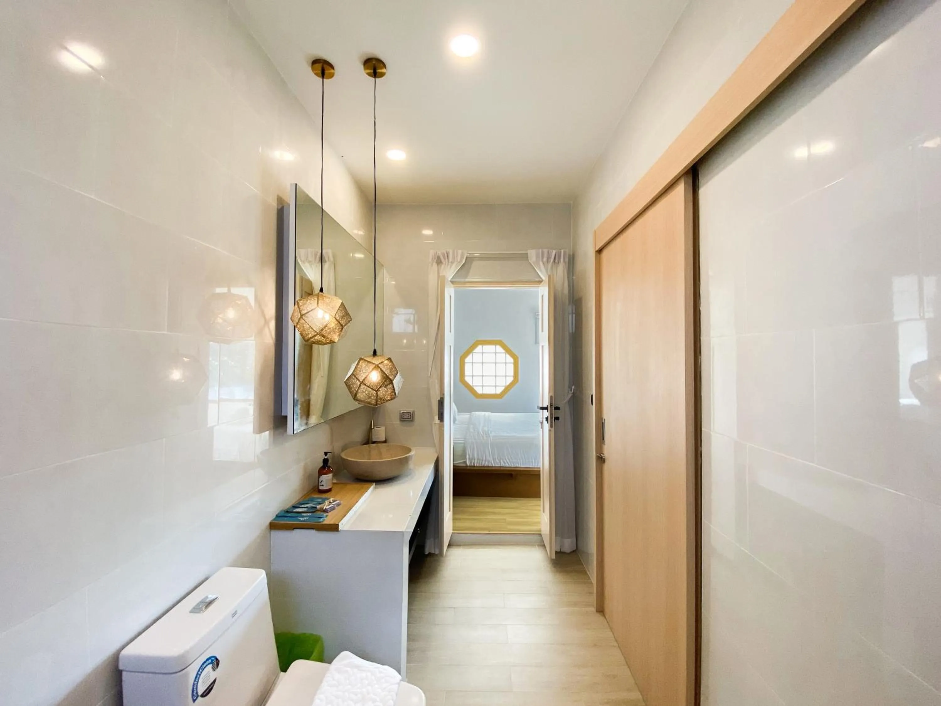 Bed in Wayla Villa@Maikhaobeach