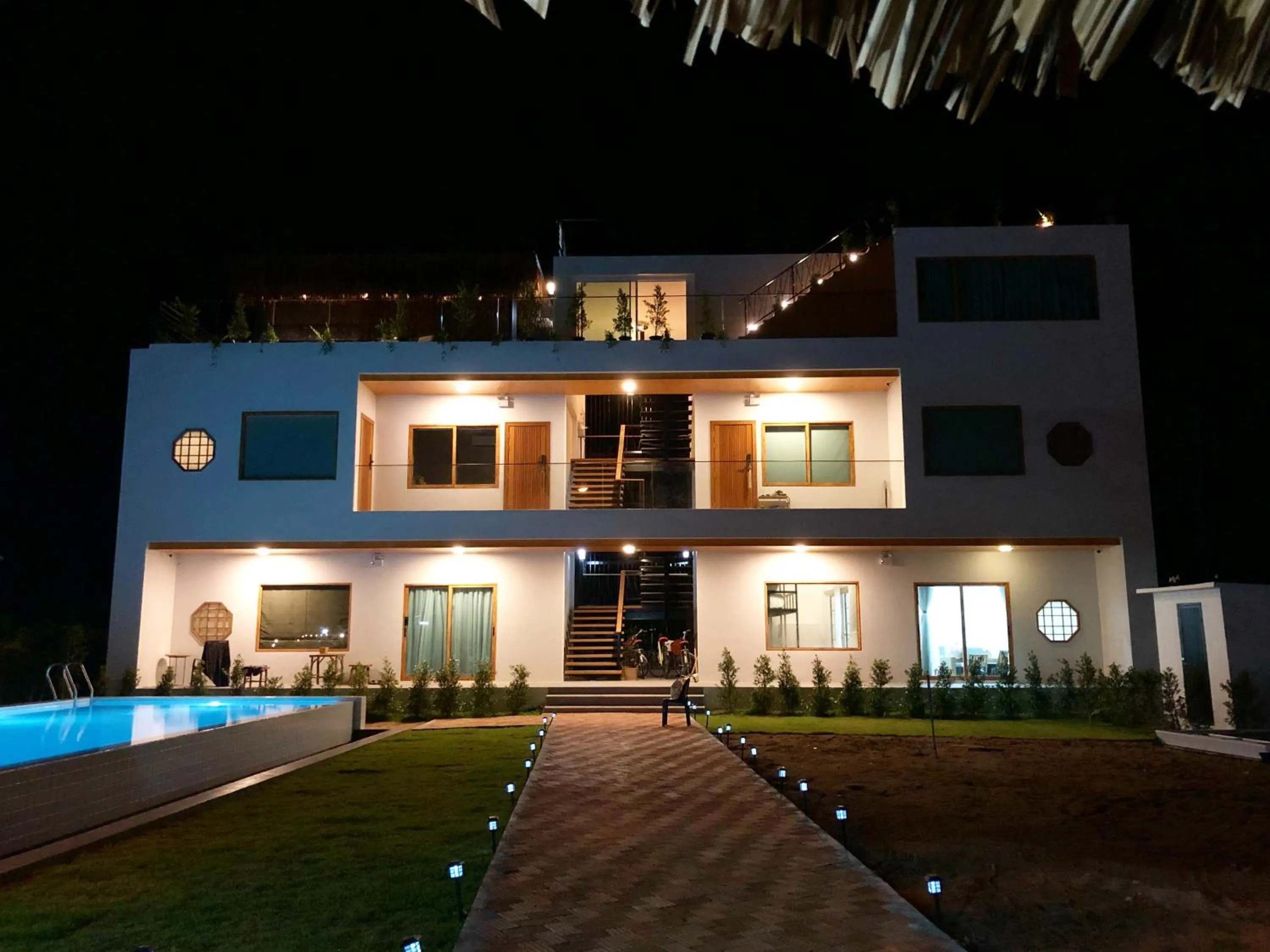 Wayla Villa@Maikhaobeach